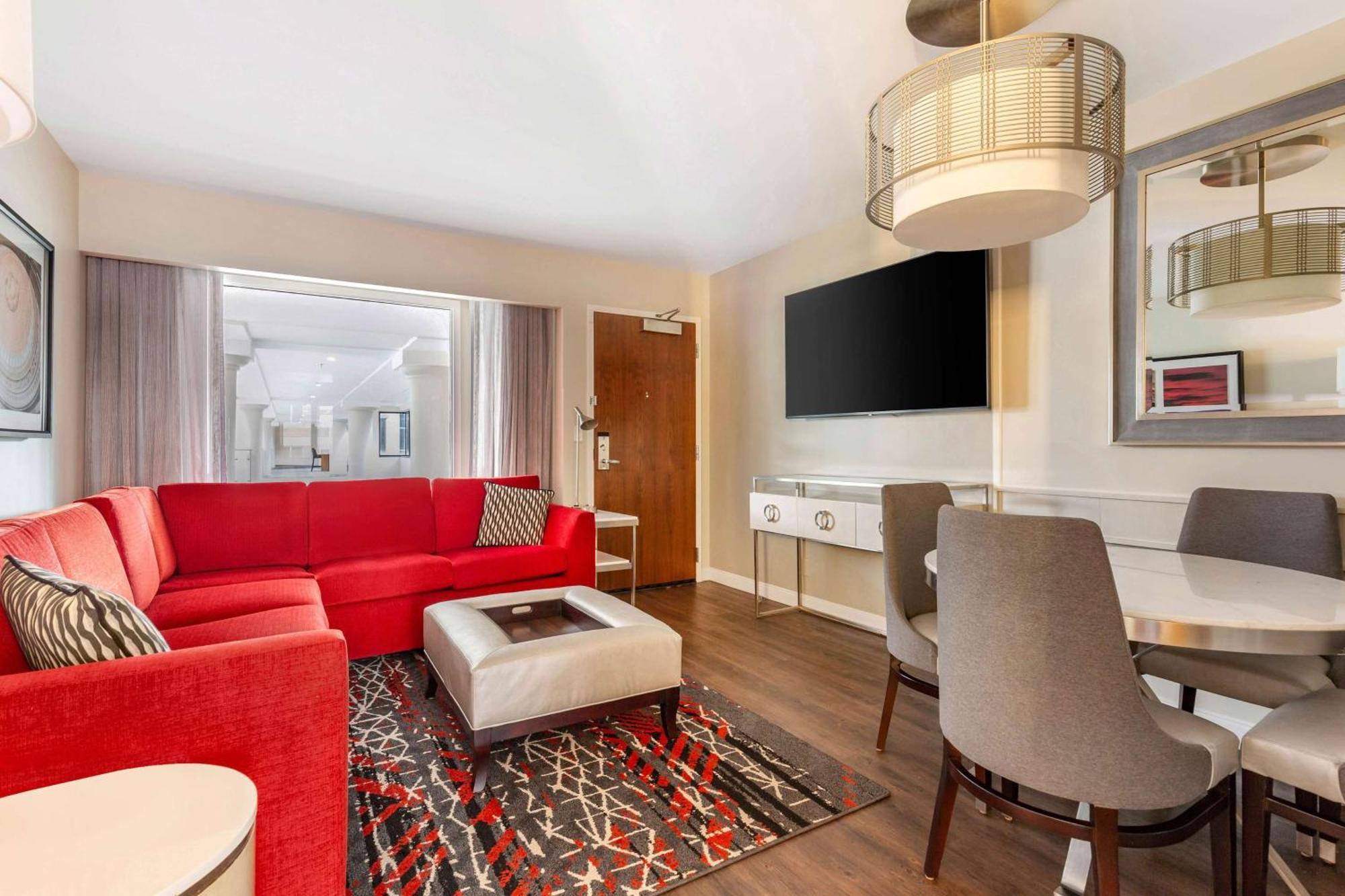 One-Bedroom King Suite Sofa Bed