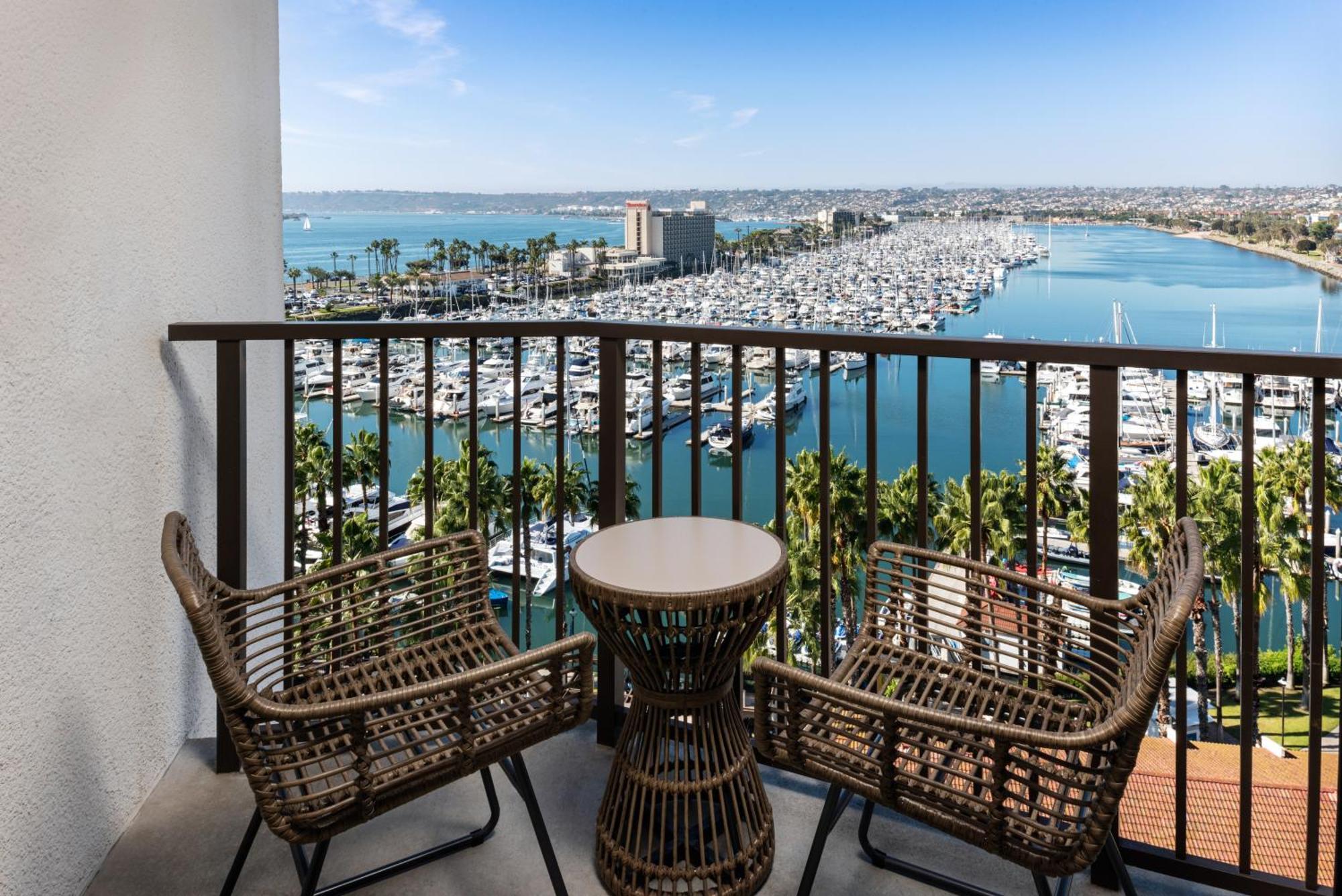 2 Double Beds Marina Tower Executive Guest Room
