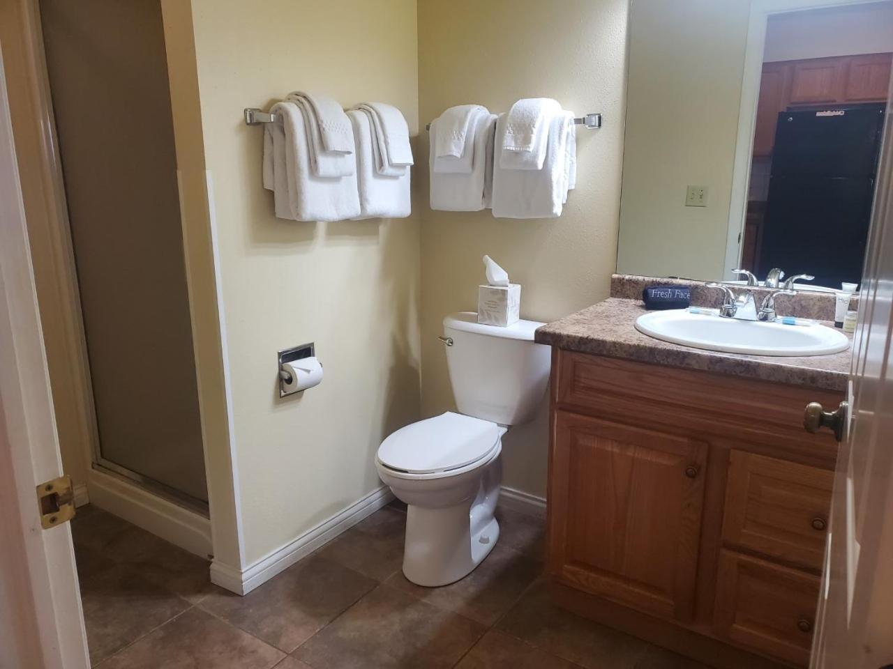 Two-Bedroom Apartment One Queen Bed Two Twin One Sofa Bed or Two Queen Beds Non-Smoking