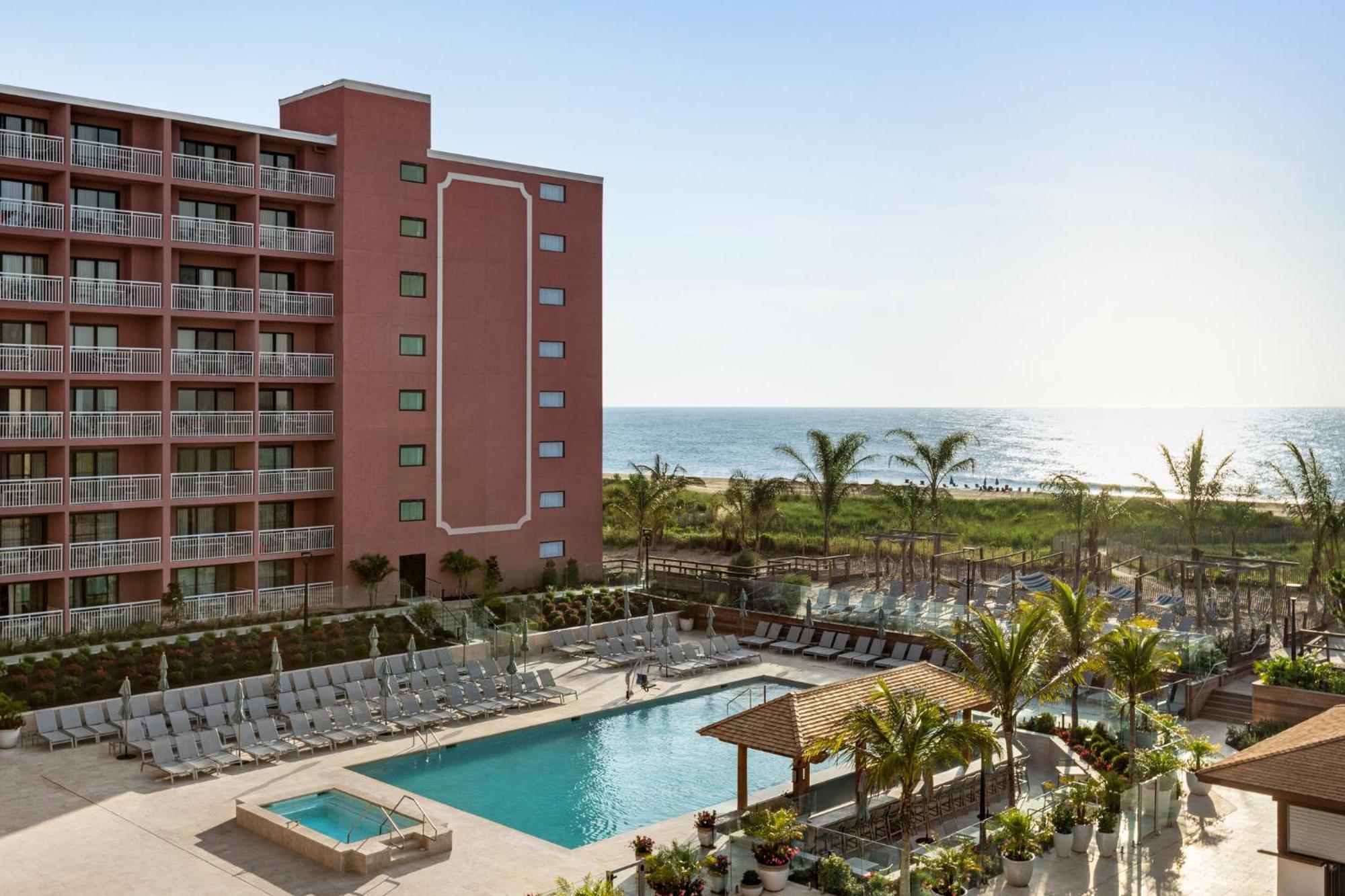 King Bed Hearing Wheelchair Accessible Bathtub Eastern Oceanfront