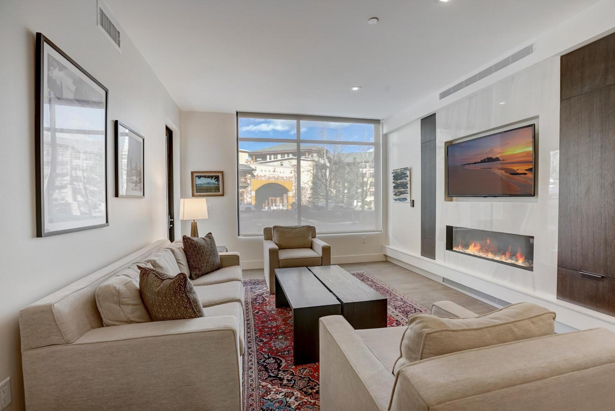 2 Bedroom Condominium #114