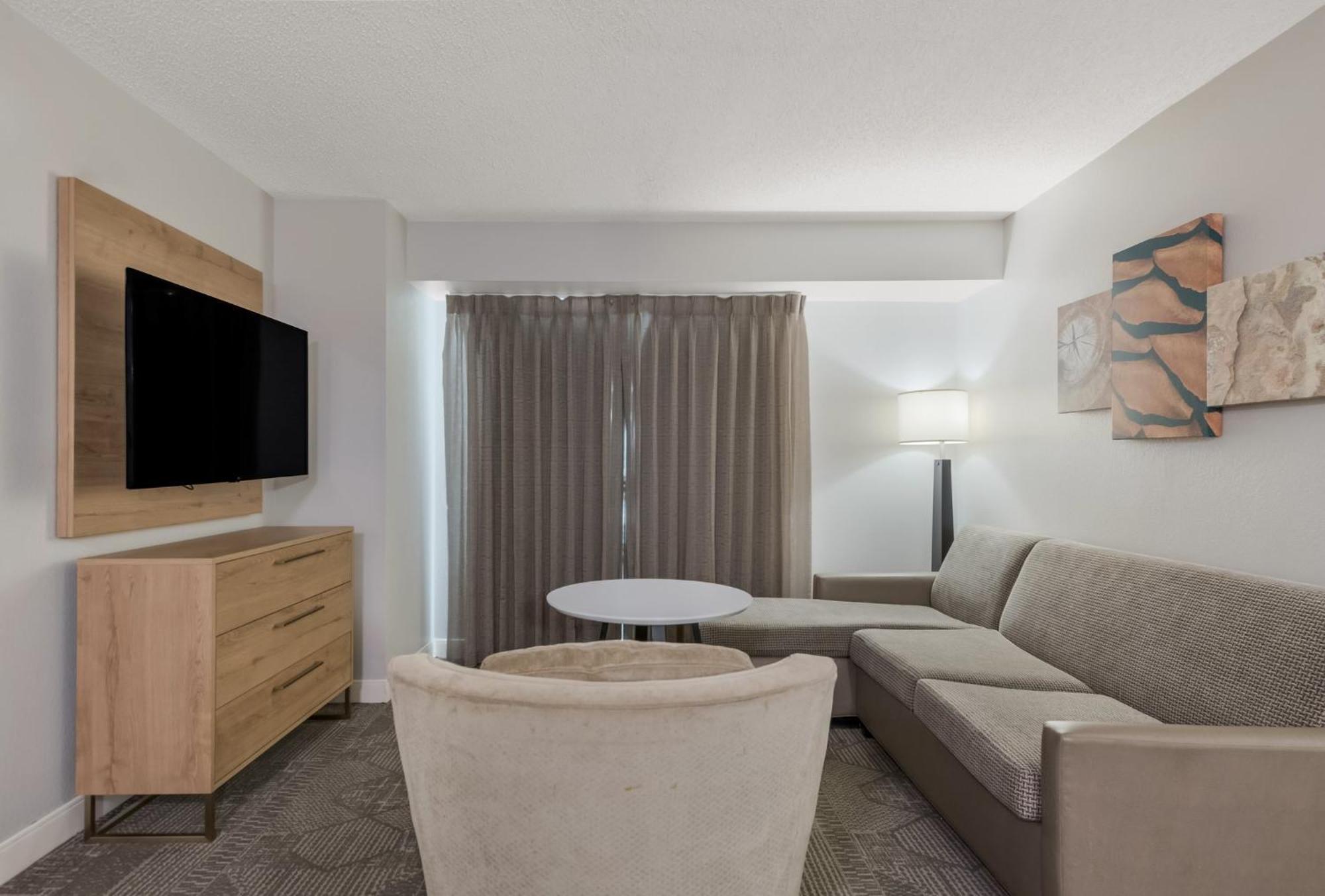 Two-Bedroom Suite Disability Access Tub Non-Smoking