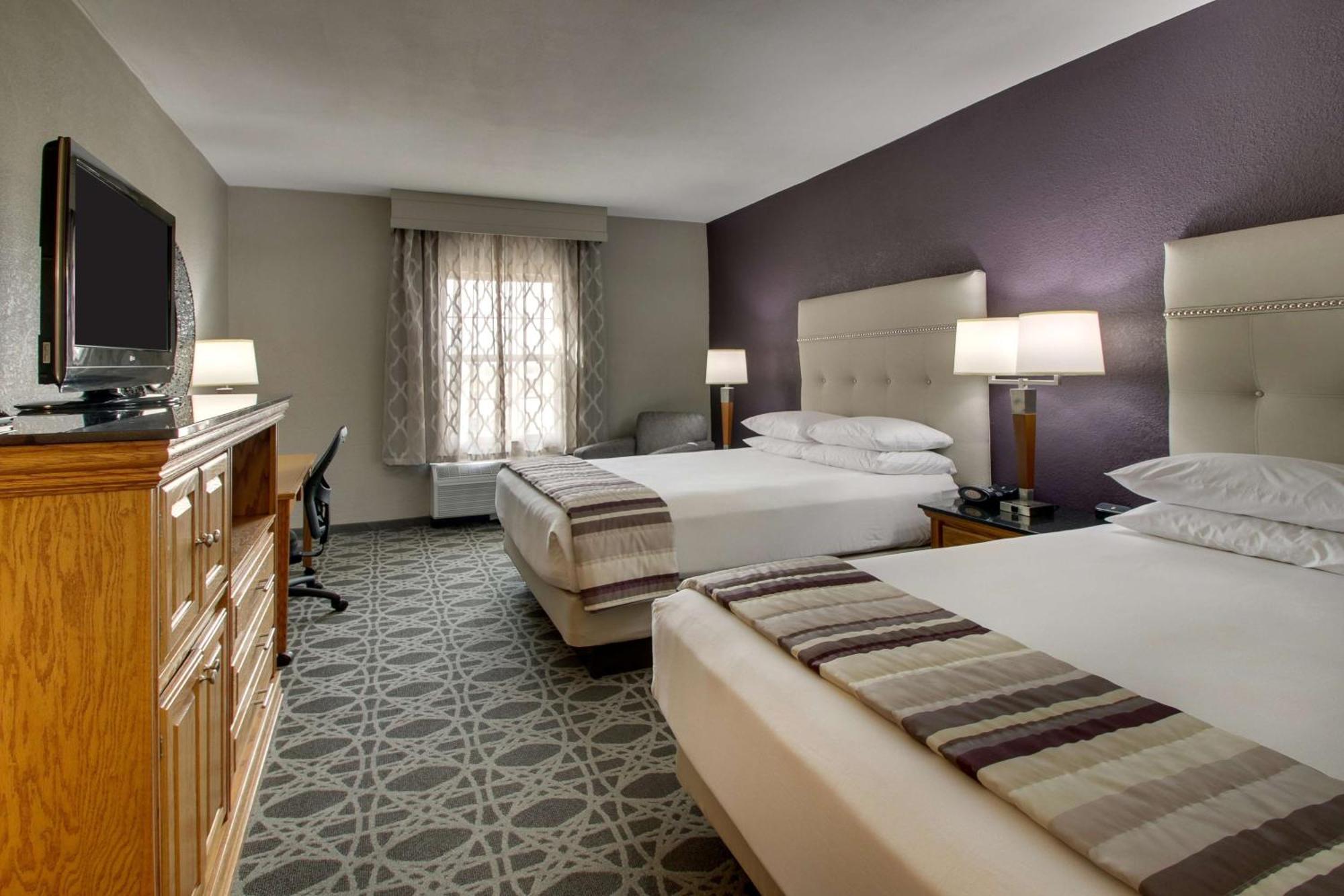 Deluxe Queen Room Two Queen Beds