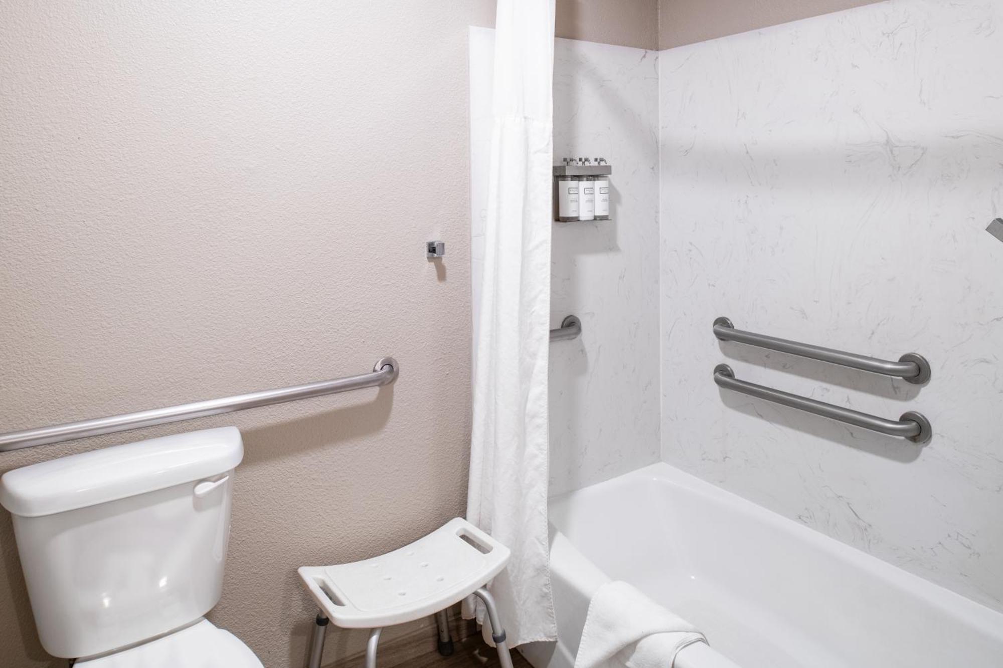 Queen Room Two Queen Beds Disability Access