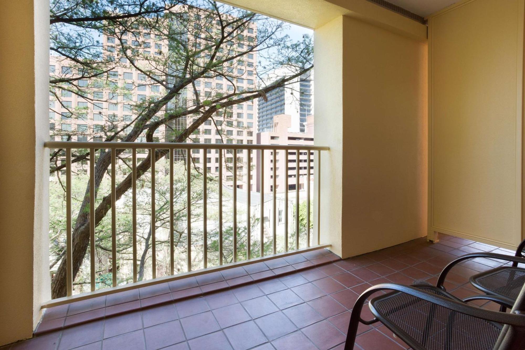 King Suite Terrace