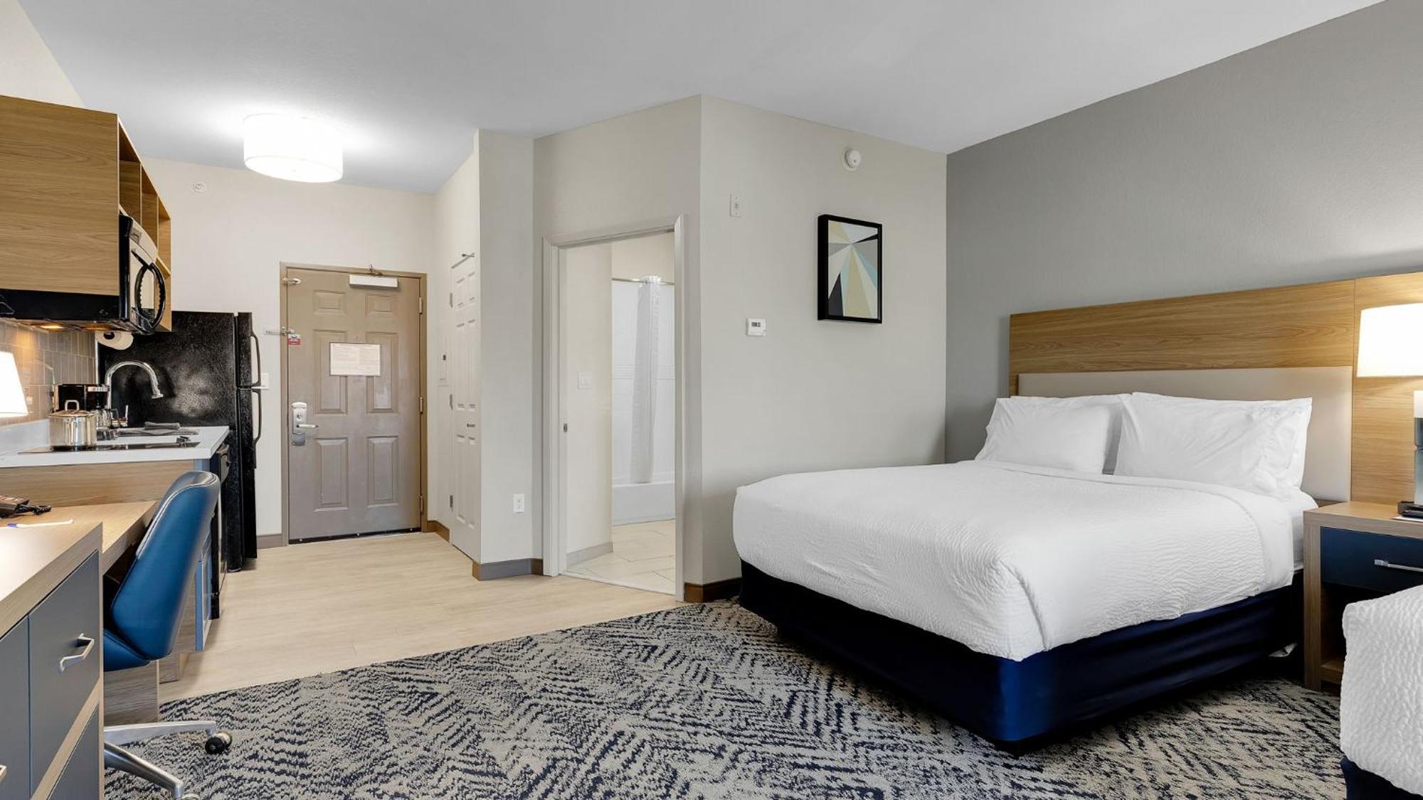 Queen Studio Suite Two Queen Beds Mobility Access Roll Shower or Non-Smoking
