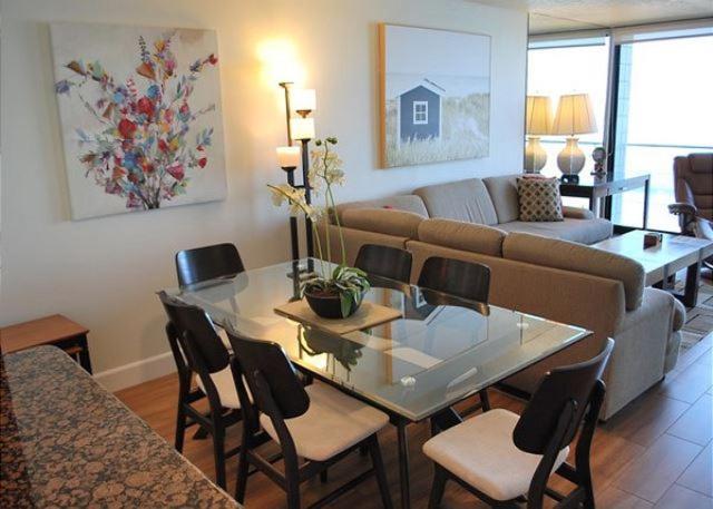 Two-Bedroom Apartment Ocean View