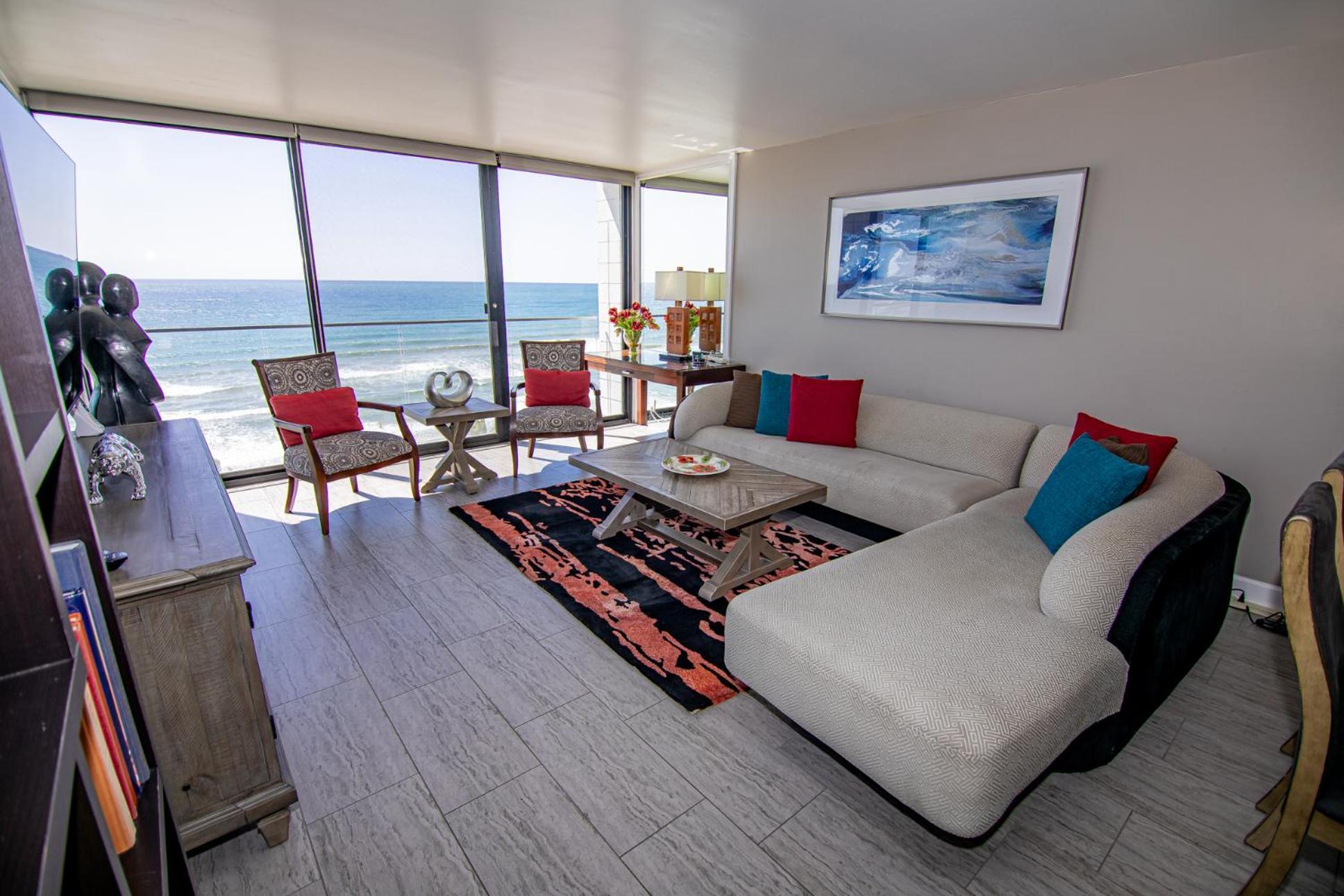 Two-Bedroom Apartment Ocean View