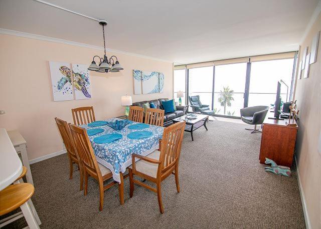 One-Bedroom Apartment Ocean View