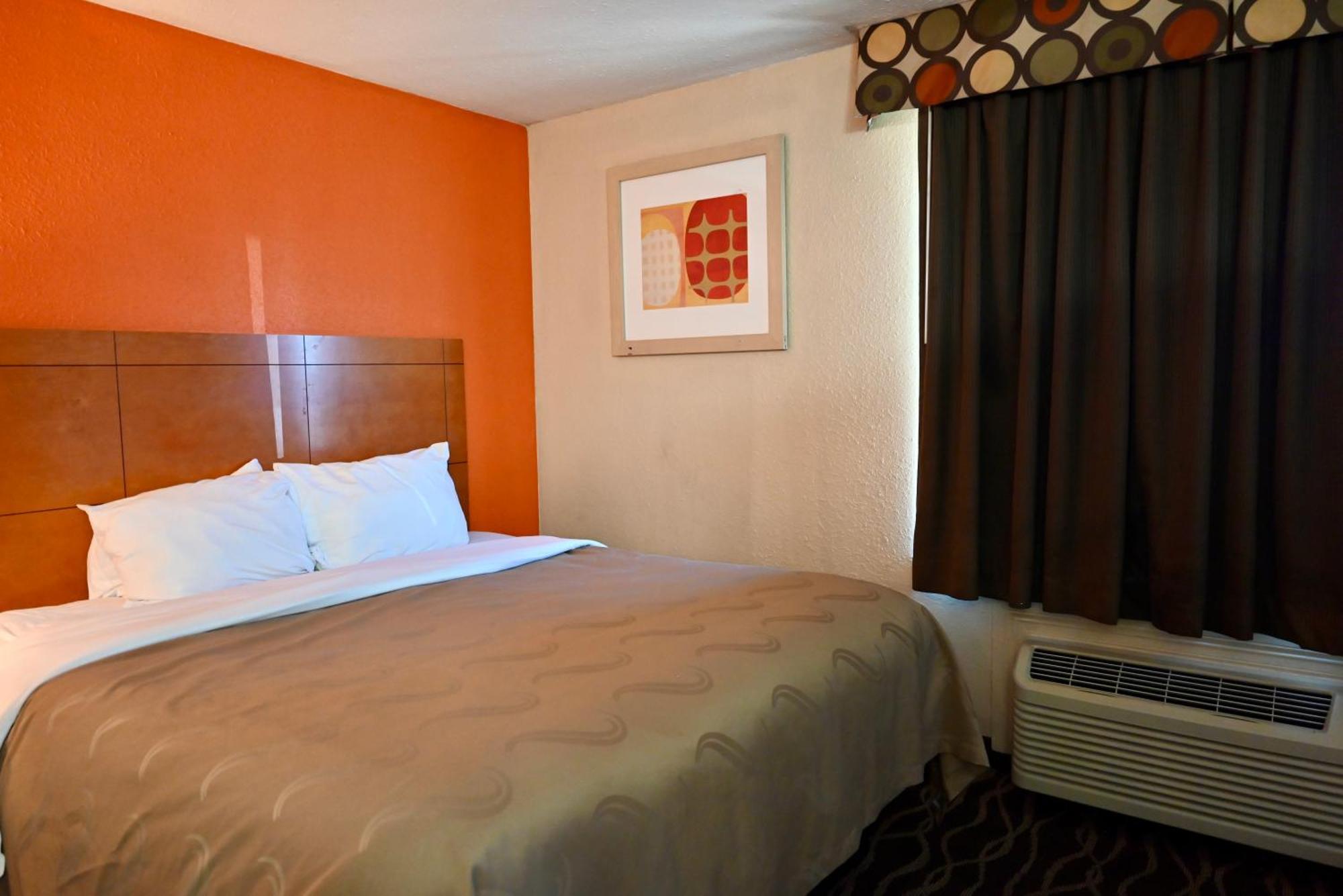 Two-Bedroom Suite Two King Beds