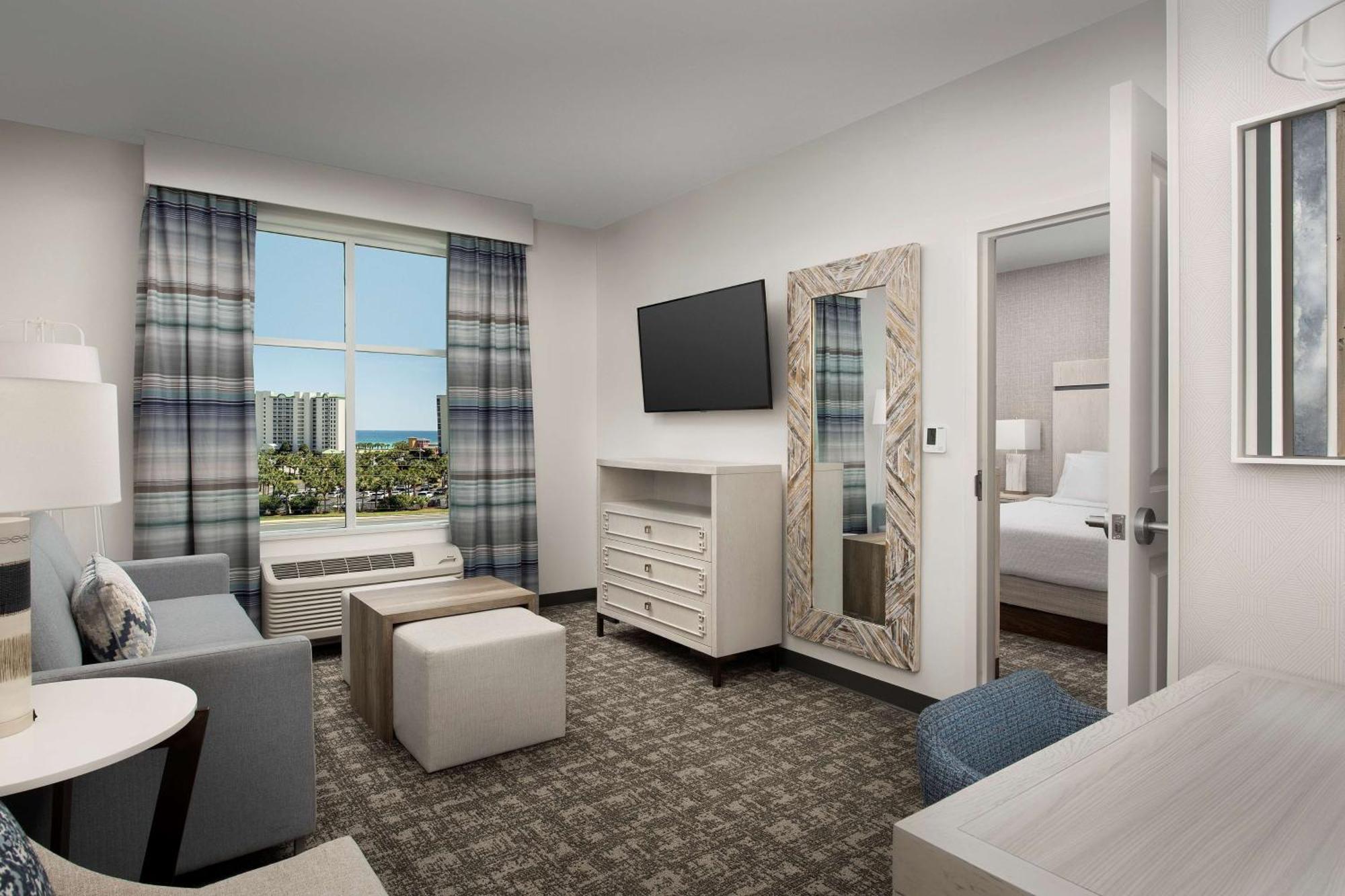 King Suite Partial Gulf View