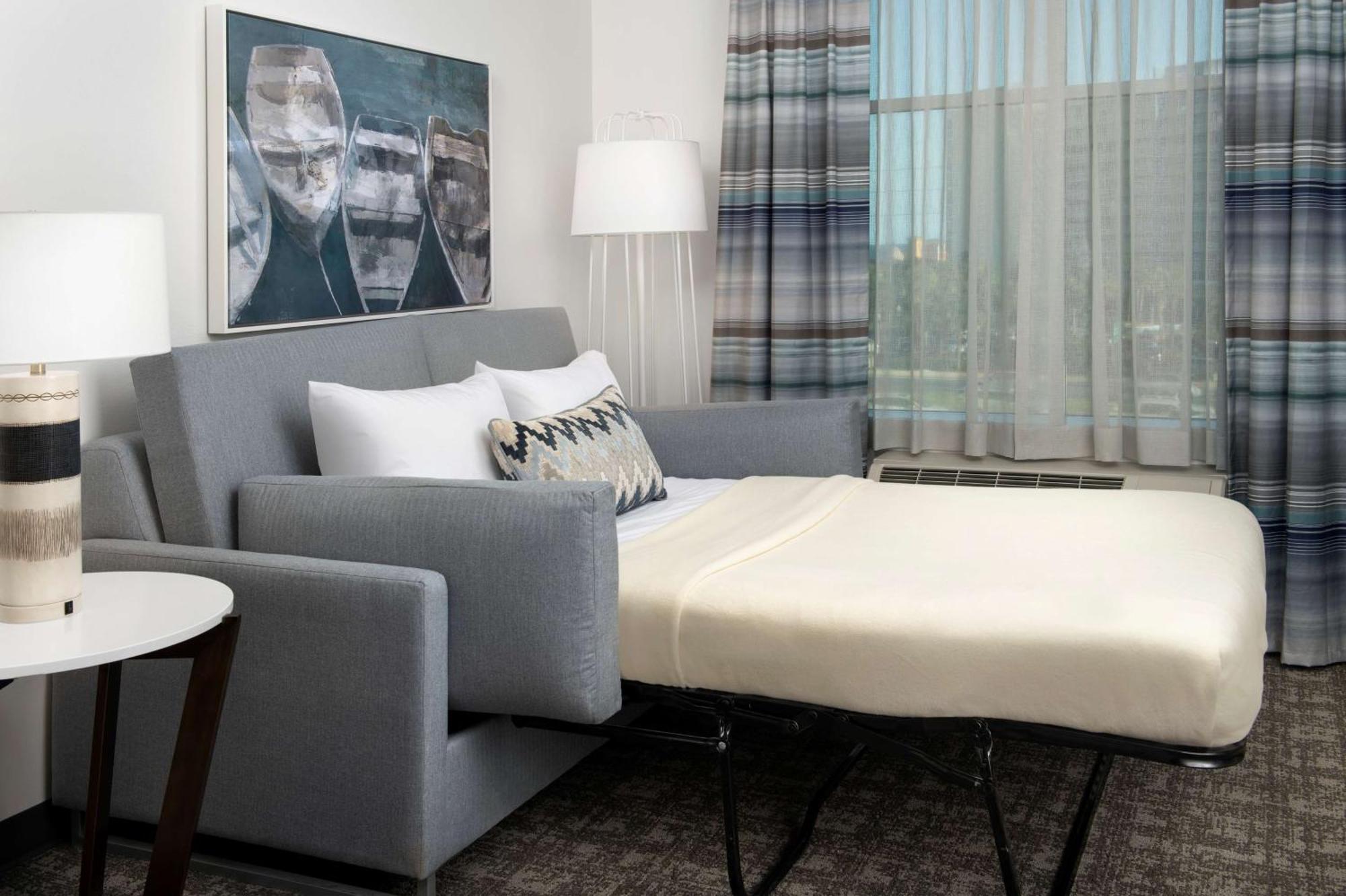 Queen Suite Partial Gulf View
