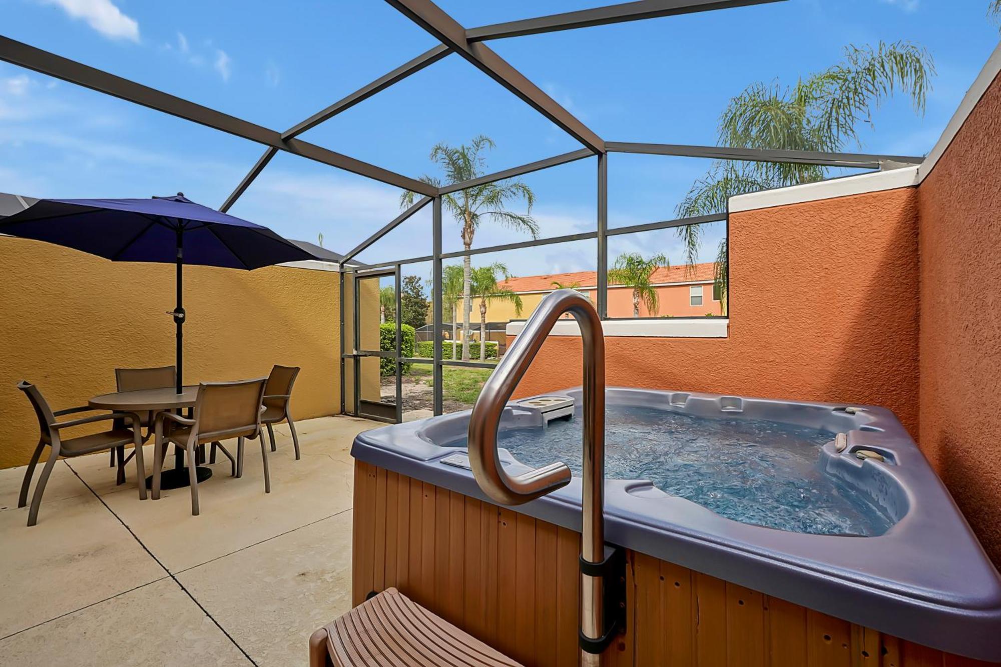 Two-Bedroom Townhouse Private Hot Tub