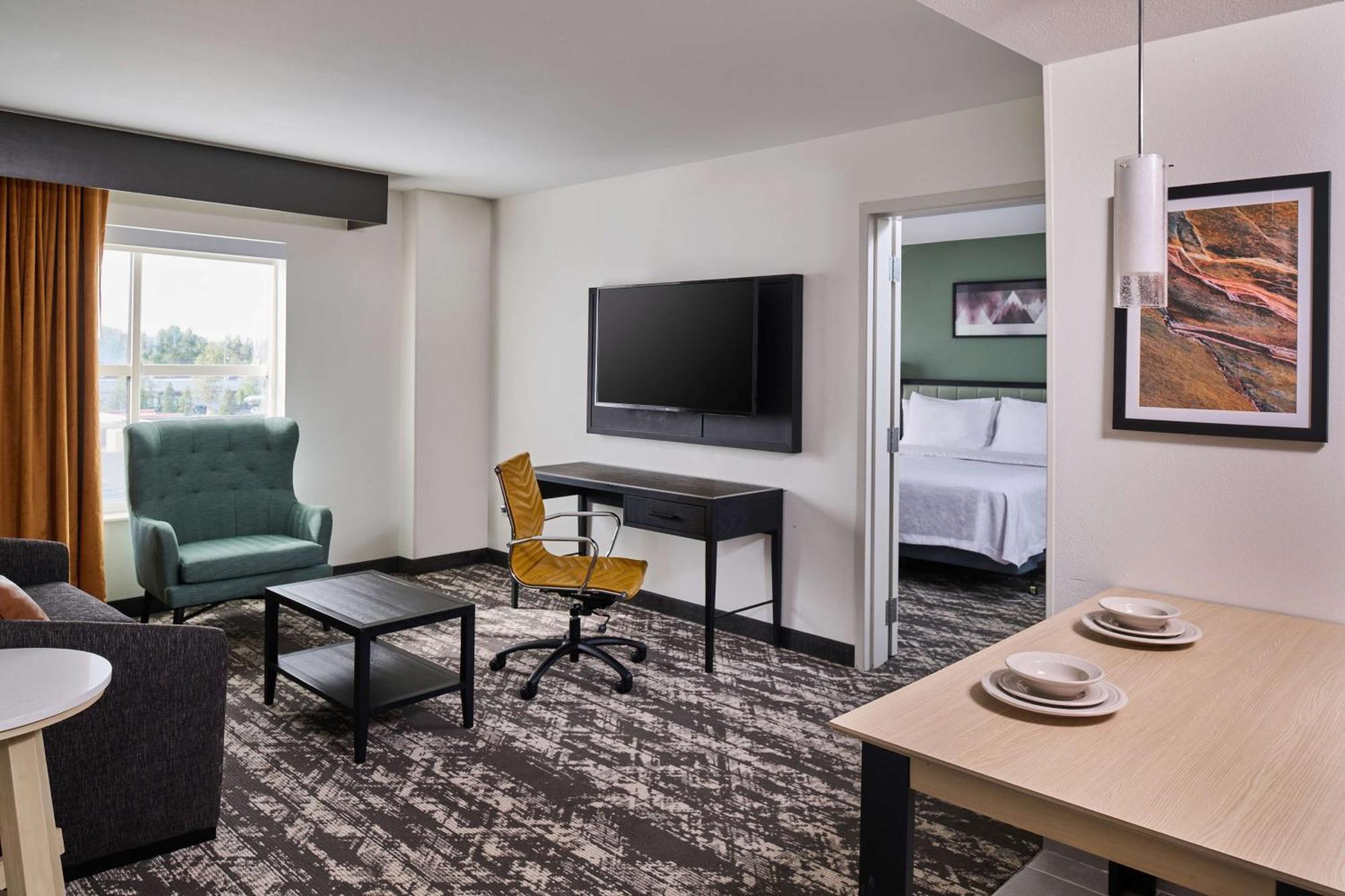 One-Bedroom King Suite Non-Smoking