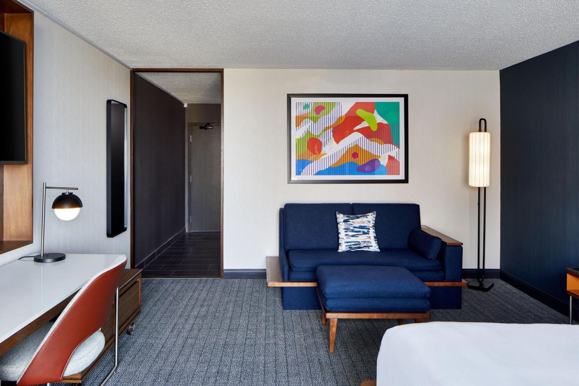 Executive King Room Sofa Bed