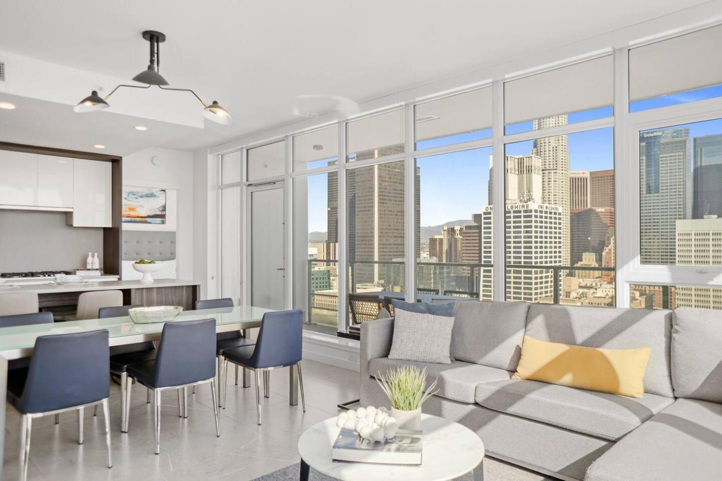 Two Bedroom Sky Suite Office