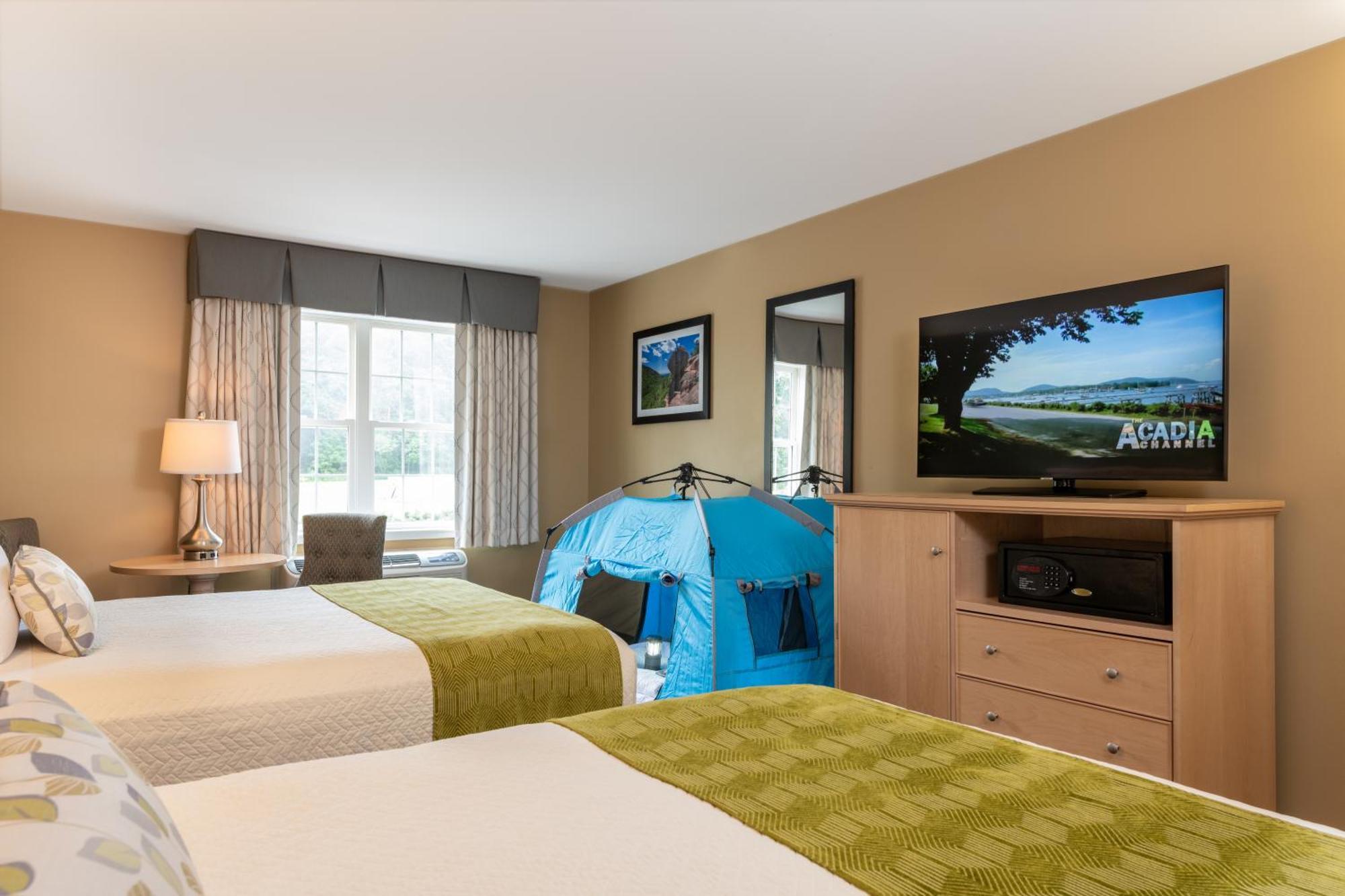 Deluxe Queen Room Two Queen Beds
