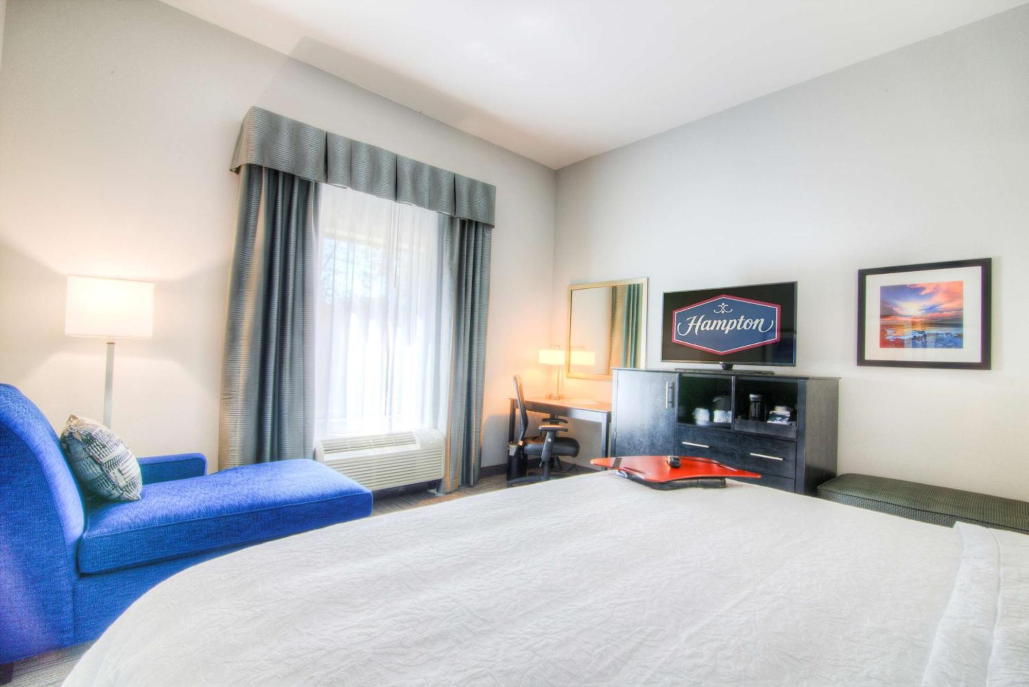 King Room Hearing Access or Non-Smoking