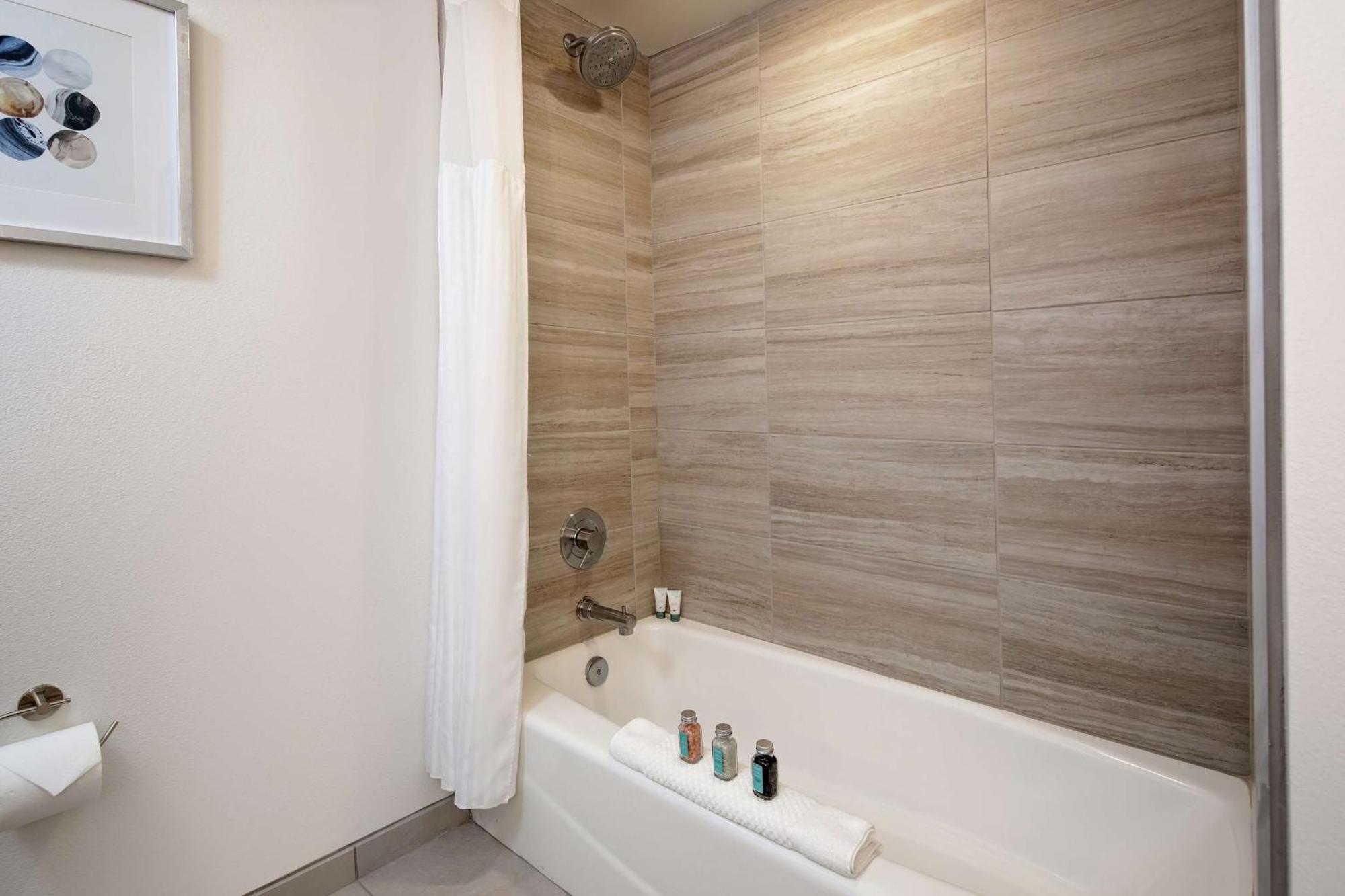 Premium Queen Room Two Queen Beds