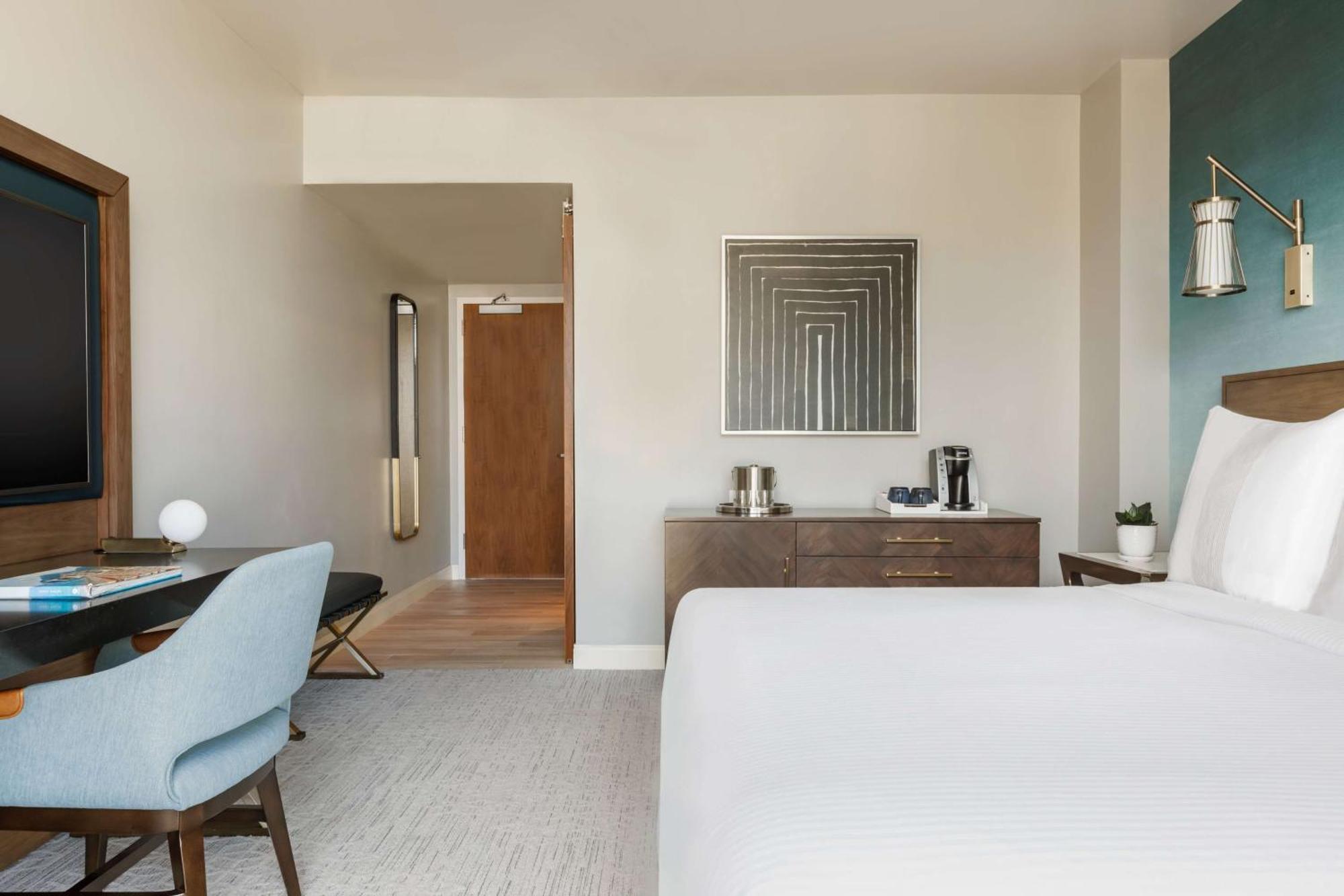 King Room City View Hearing Access