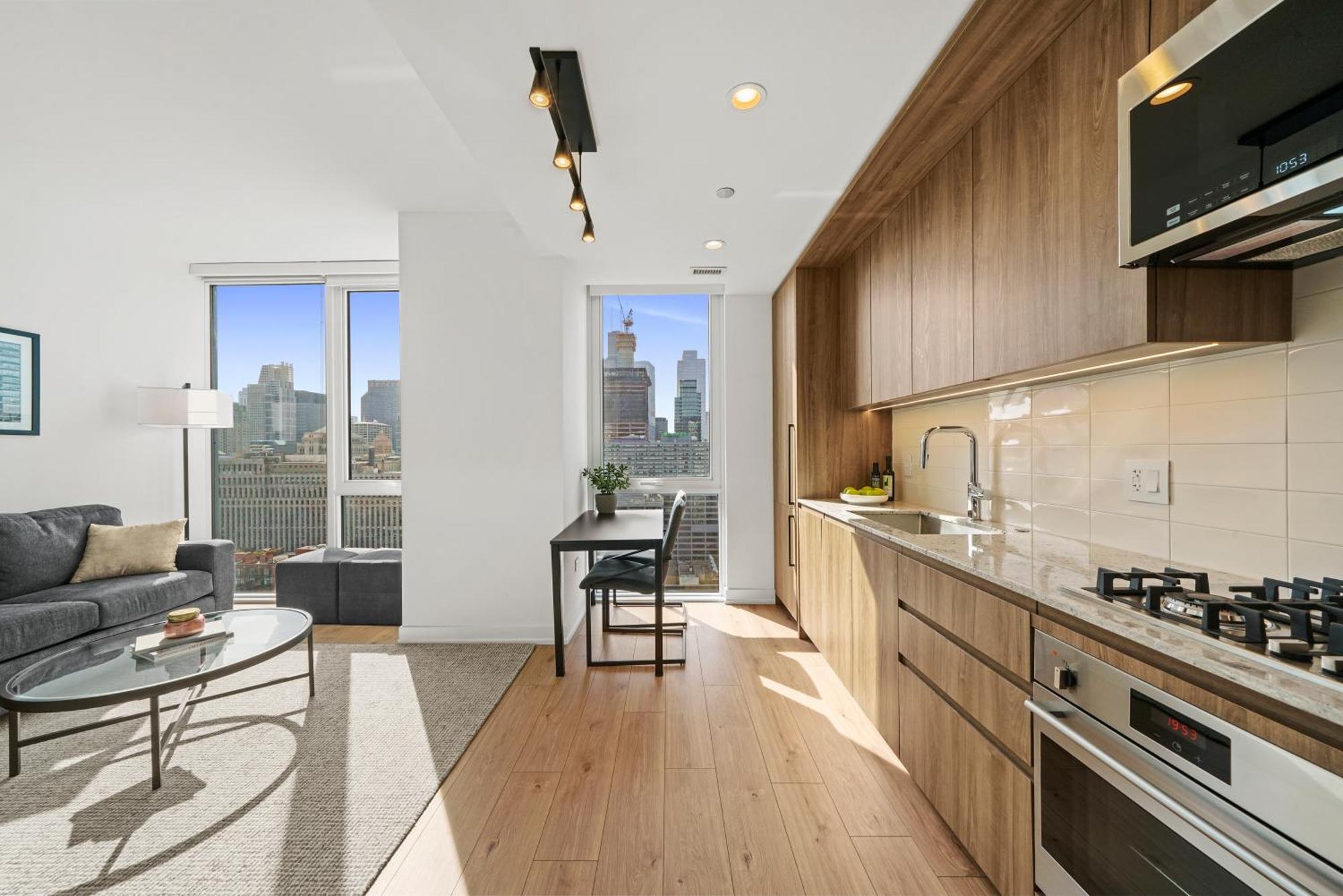 Level Suite