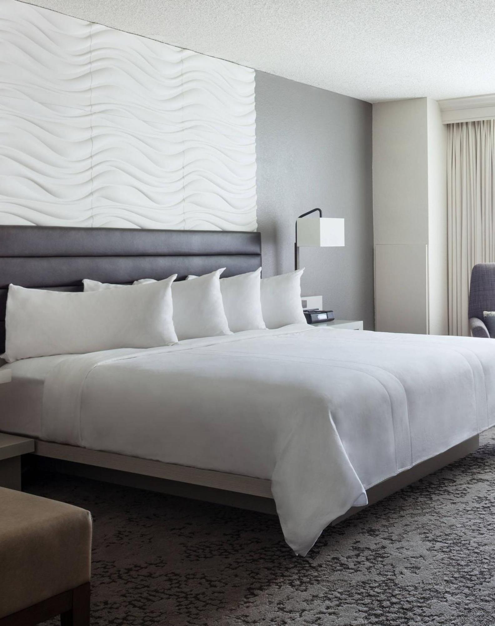 Guest Room 1 King