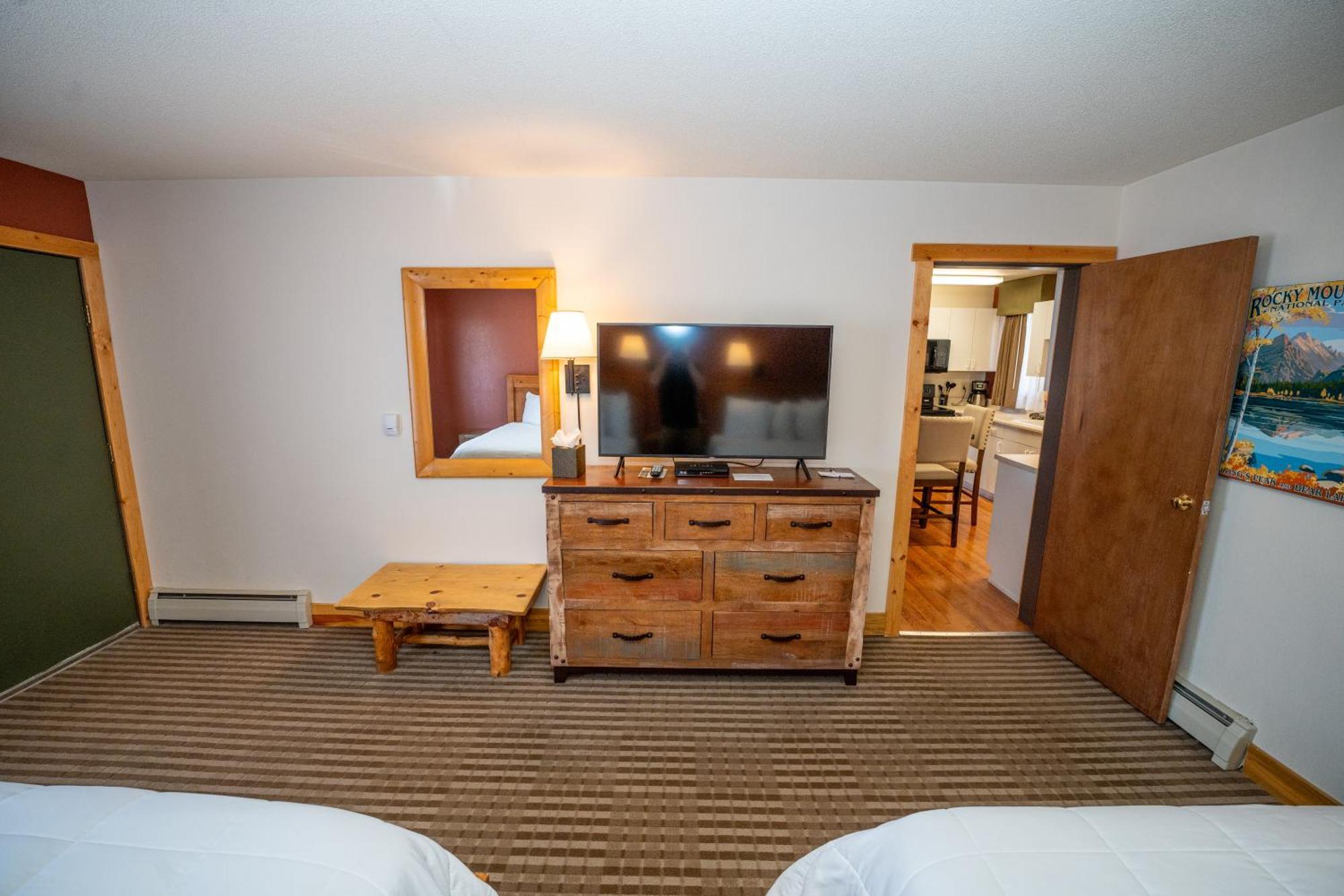 Queen Room Two Queen Beds Kitchen Non-Pet Friendly