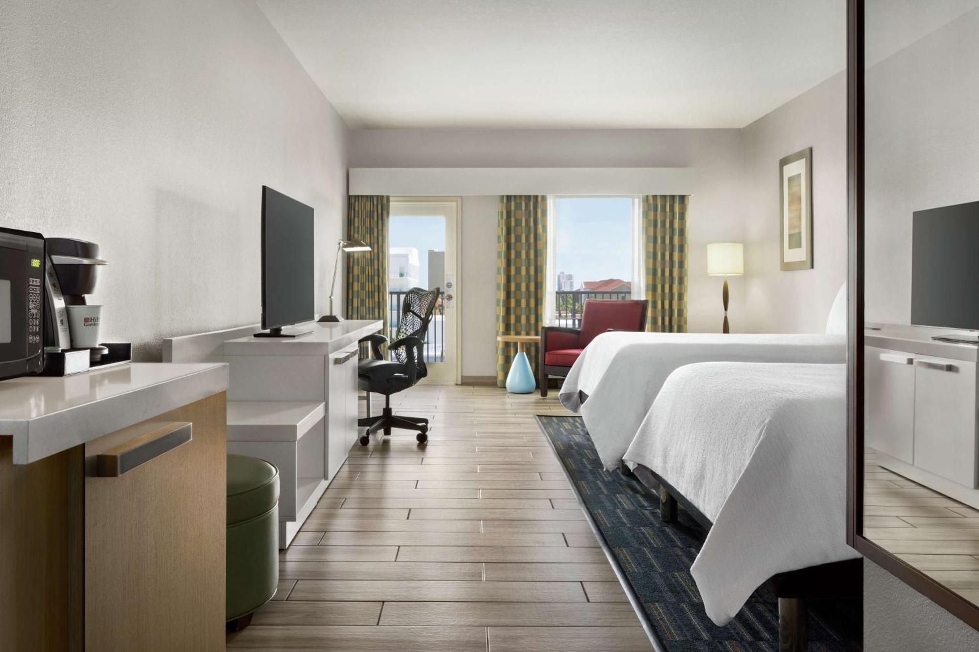 Queen Suite Two Queen Beds Bath Tub Disability Access or Non-Smoking