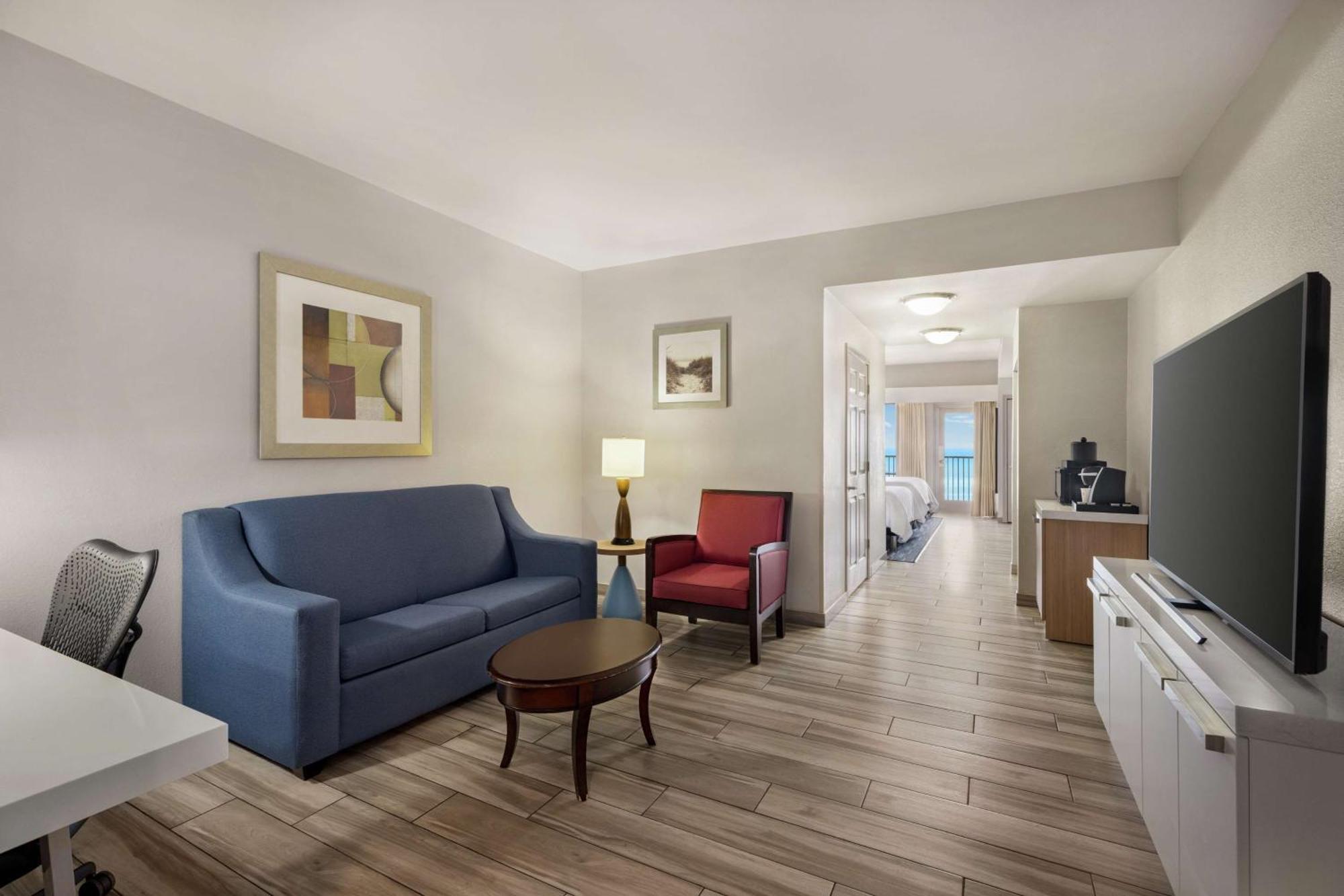 Queen Suite Two Queen Beds Bath Tub Disability Access or Non-Smoking