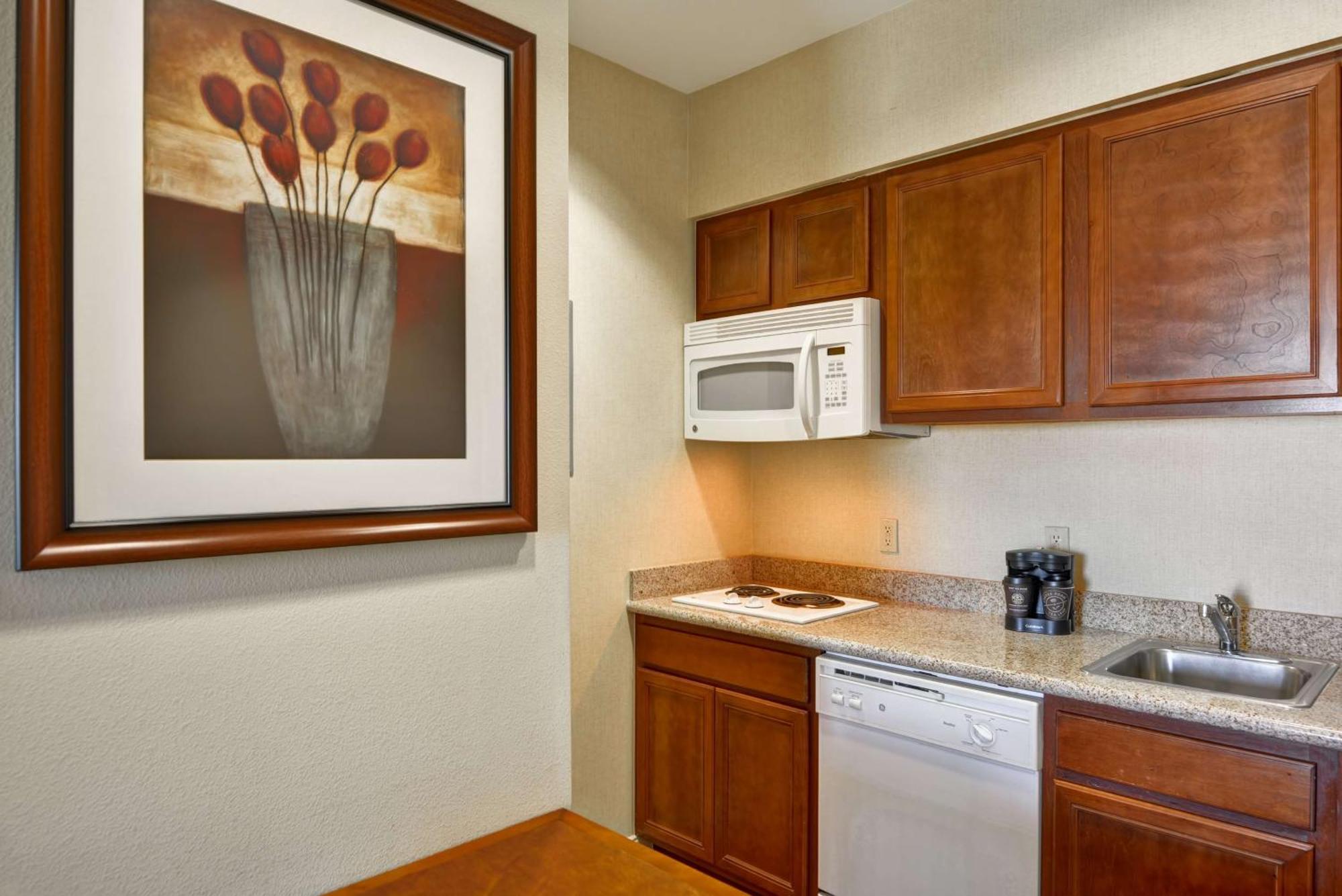 One-Bedroom King Suite Non-Smoking
