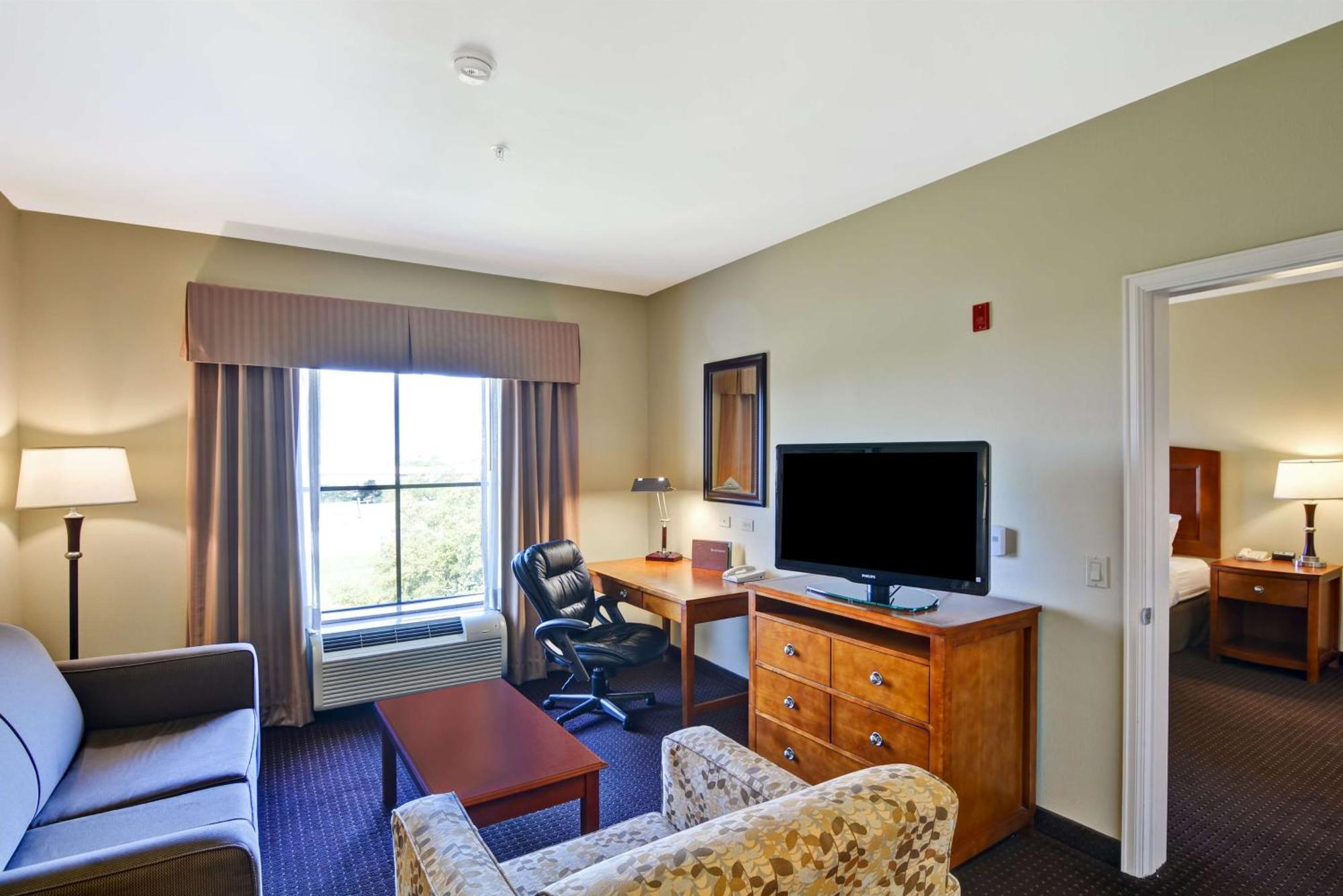 One-Bedroom King Suite Non-Smoking