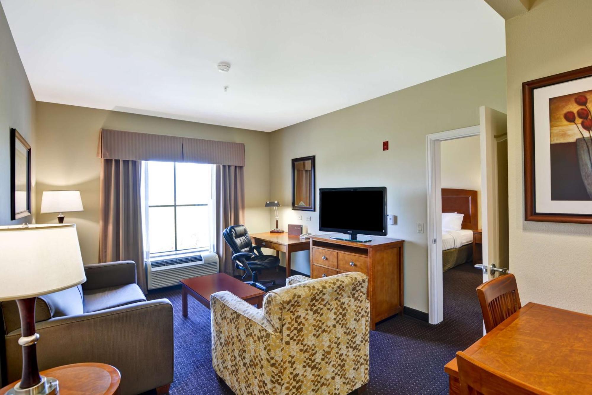 One-Bedroom King Suite Non-Smoking