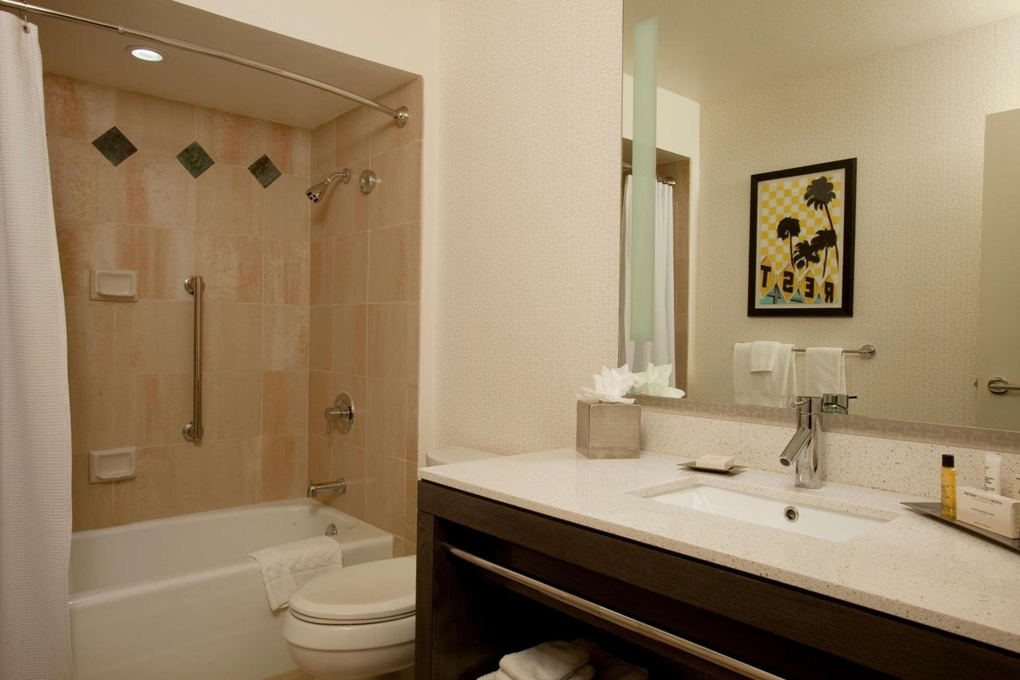 Junior Suite No Resort Fees