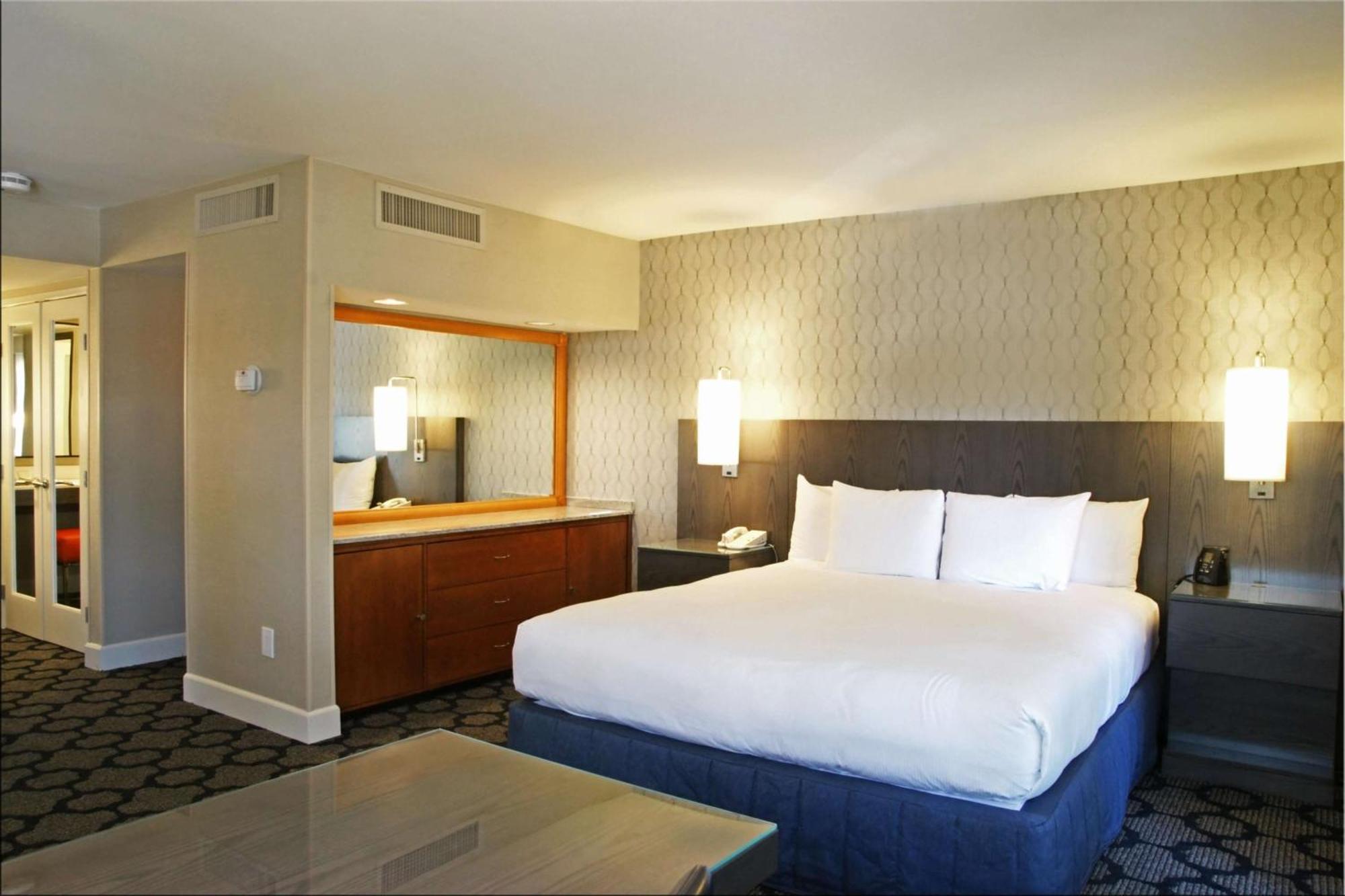 Junior Suite Pool View No Resort Fees