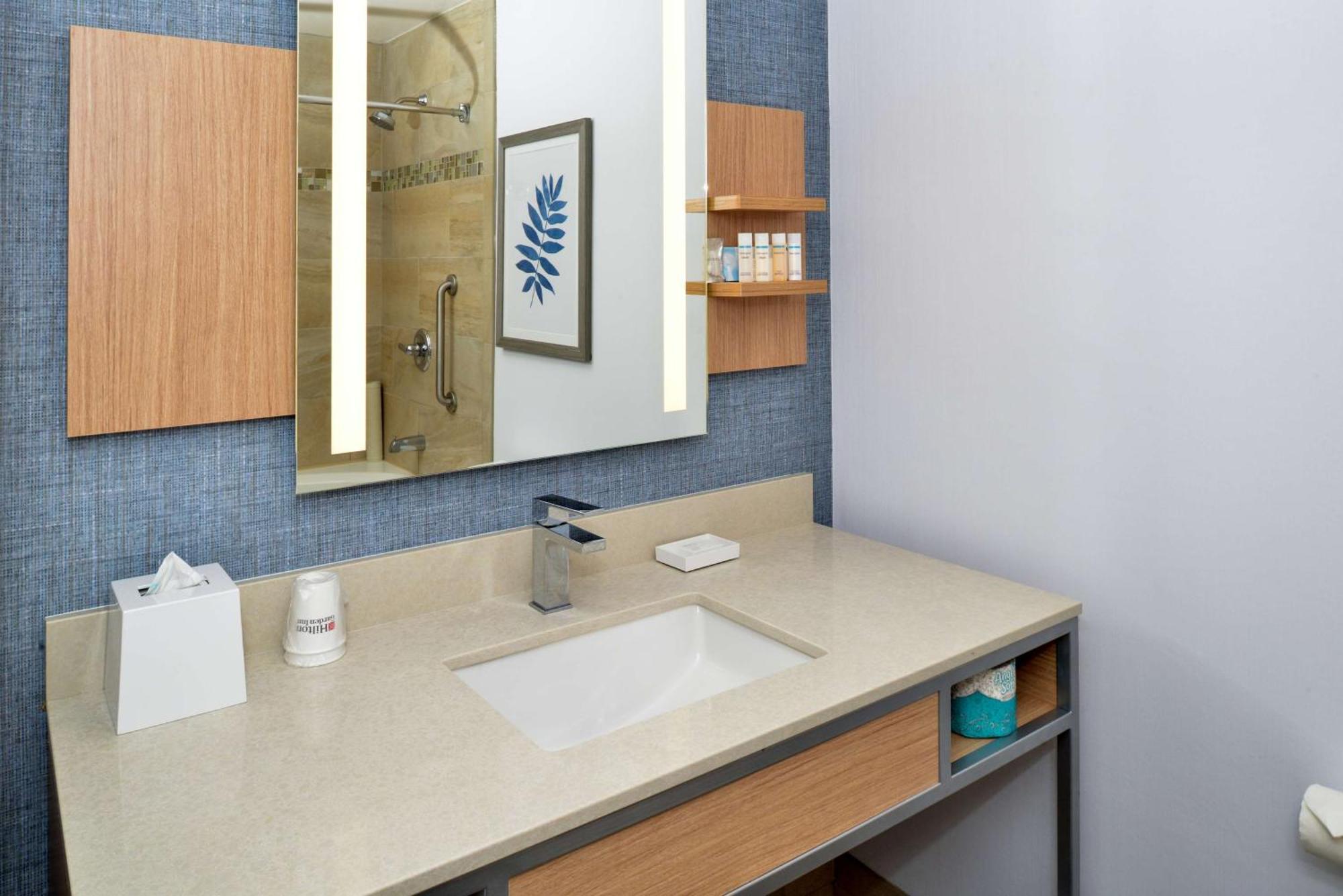 One Bedroom King Whirlpool Suite