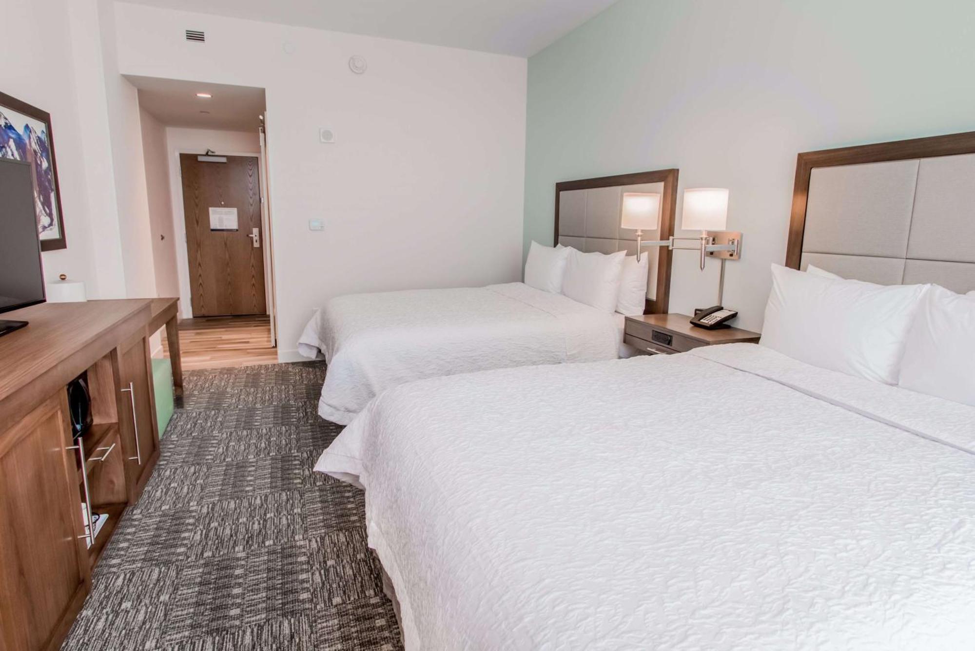 Queen Room Two Queen Beds Bath Tub Mobility Accessible Non-Smoking