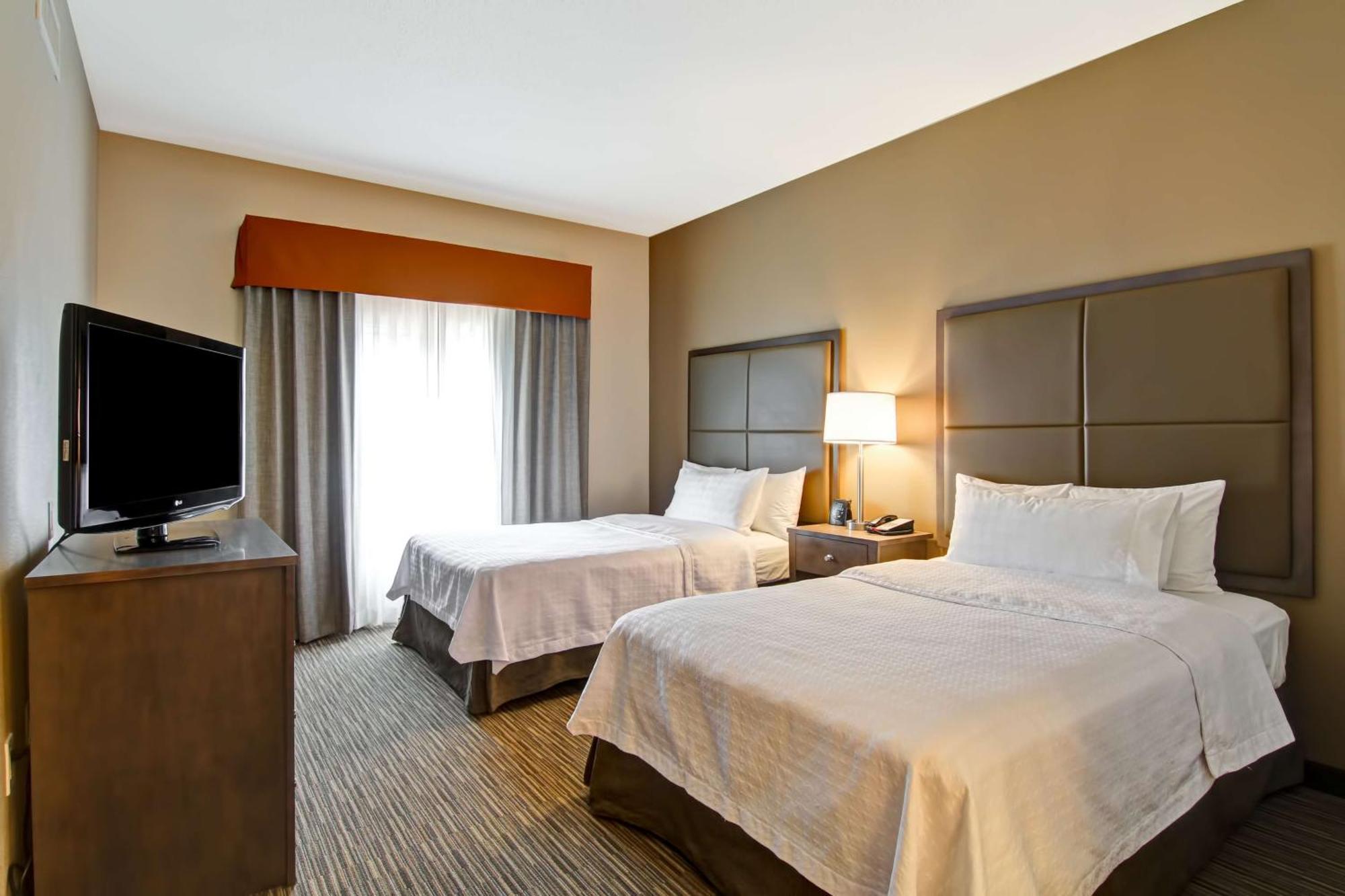 Suite Two Double Beds Bath Tub Mobility Hearing Access or Non-Smoking