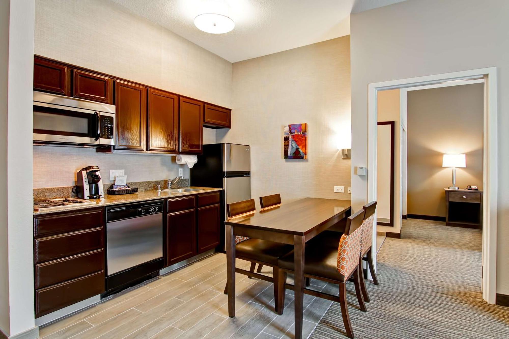 One-Bedroom King Suite Non-Smoking