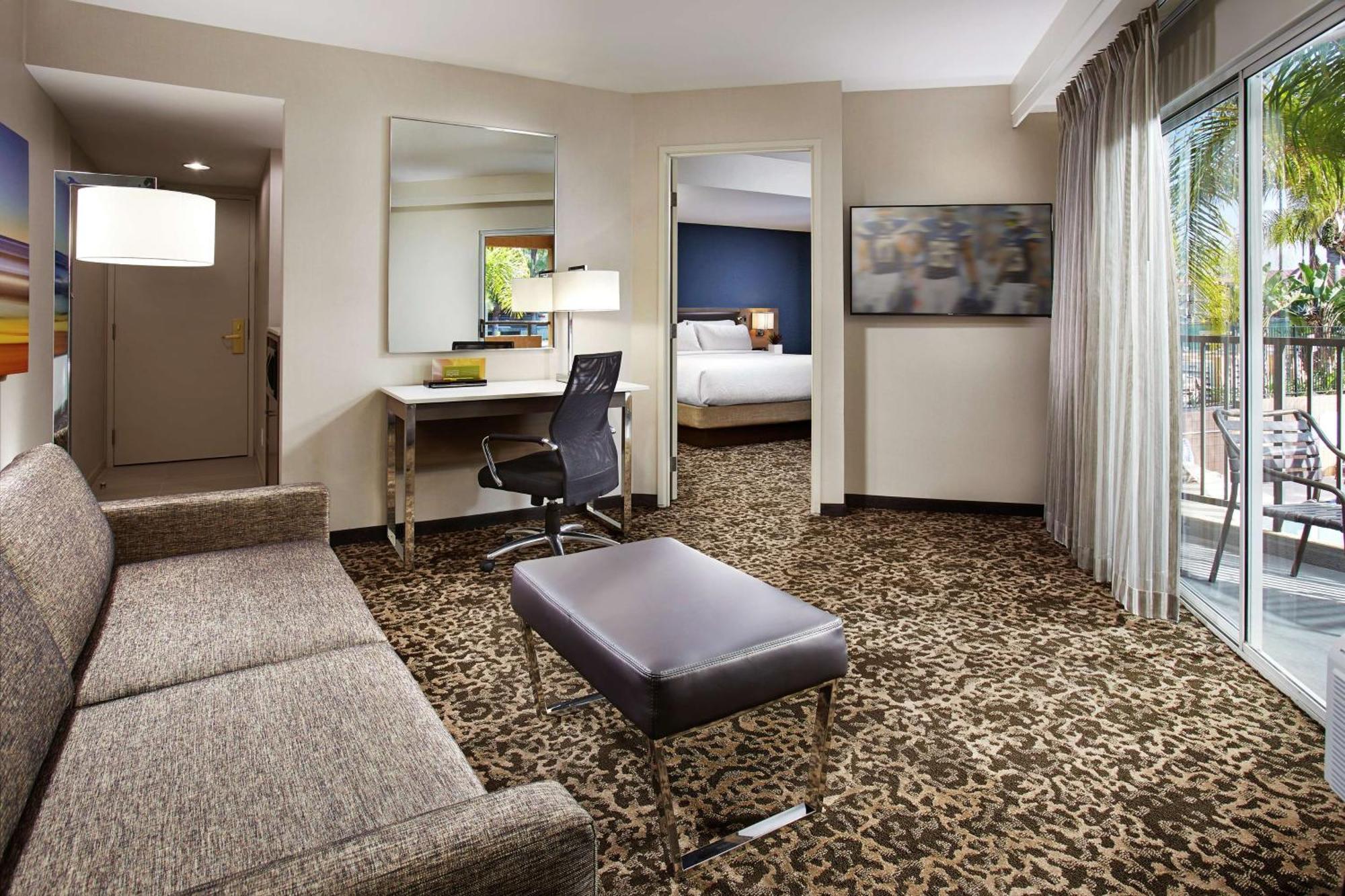 One-Bedroom King Suite