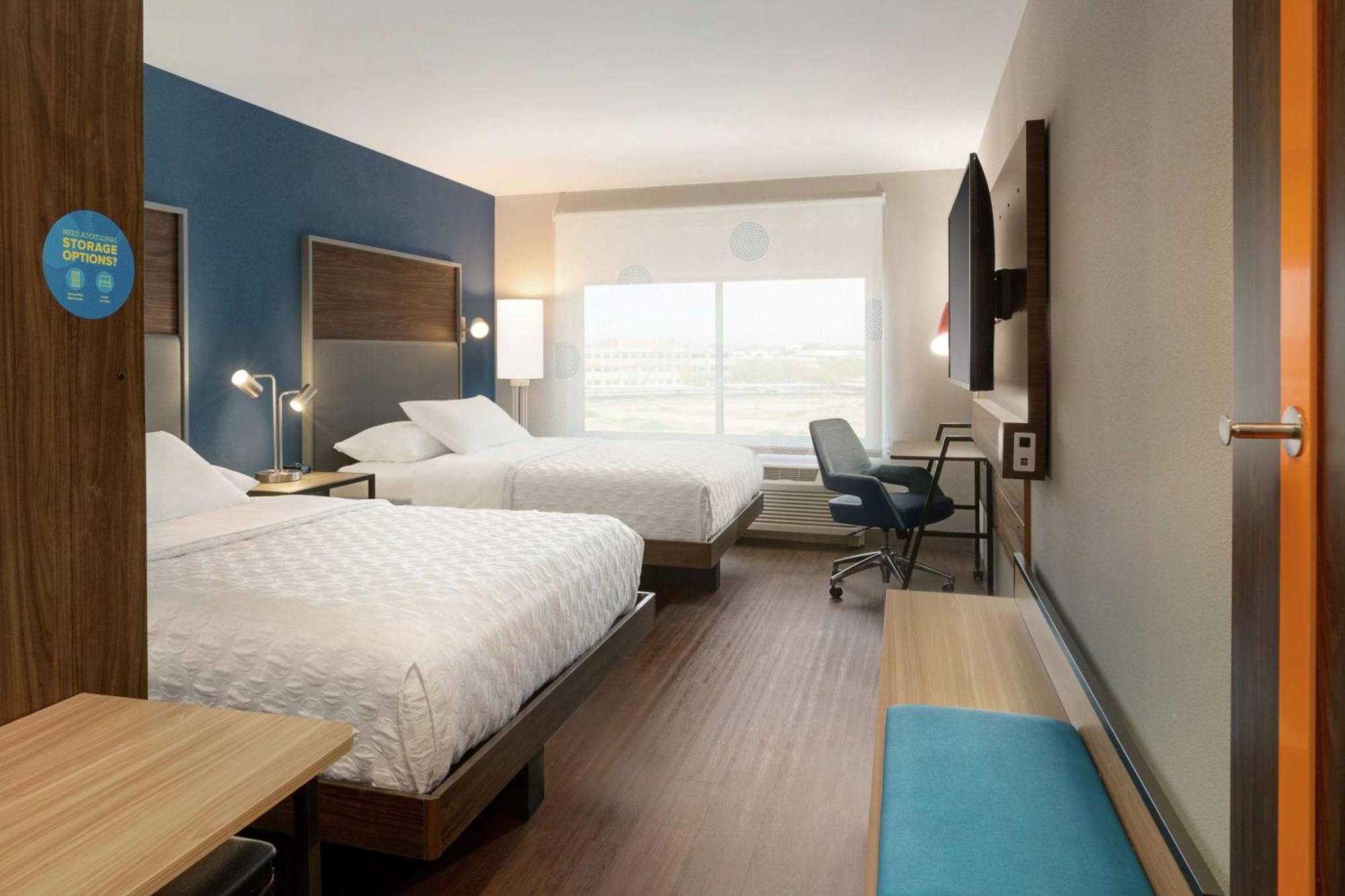 Queen Room Two Queen Beds