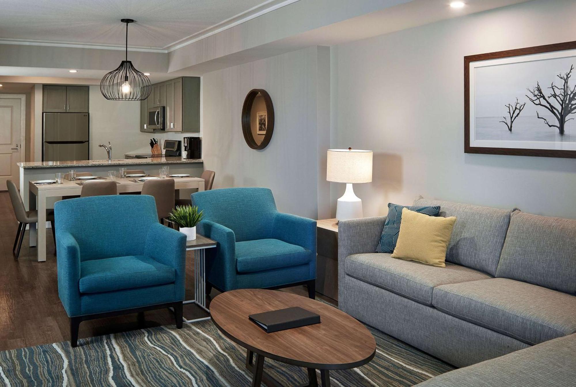 Two-Bedroom Oceanfront Suite One King Bed Two Queen Beds