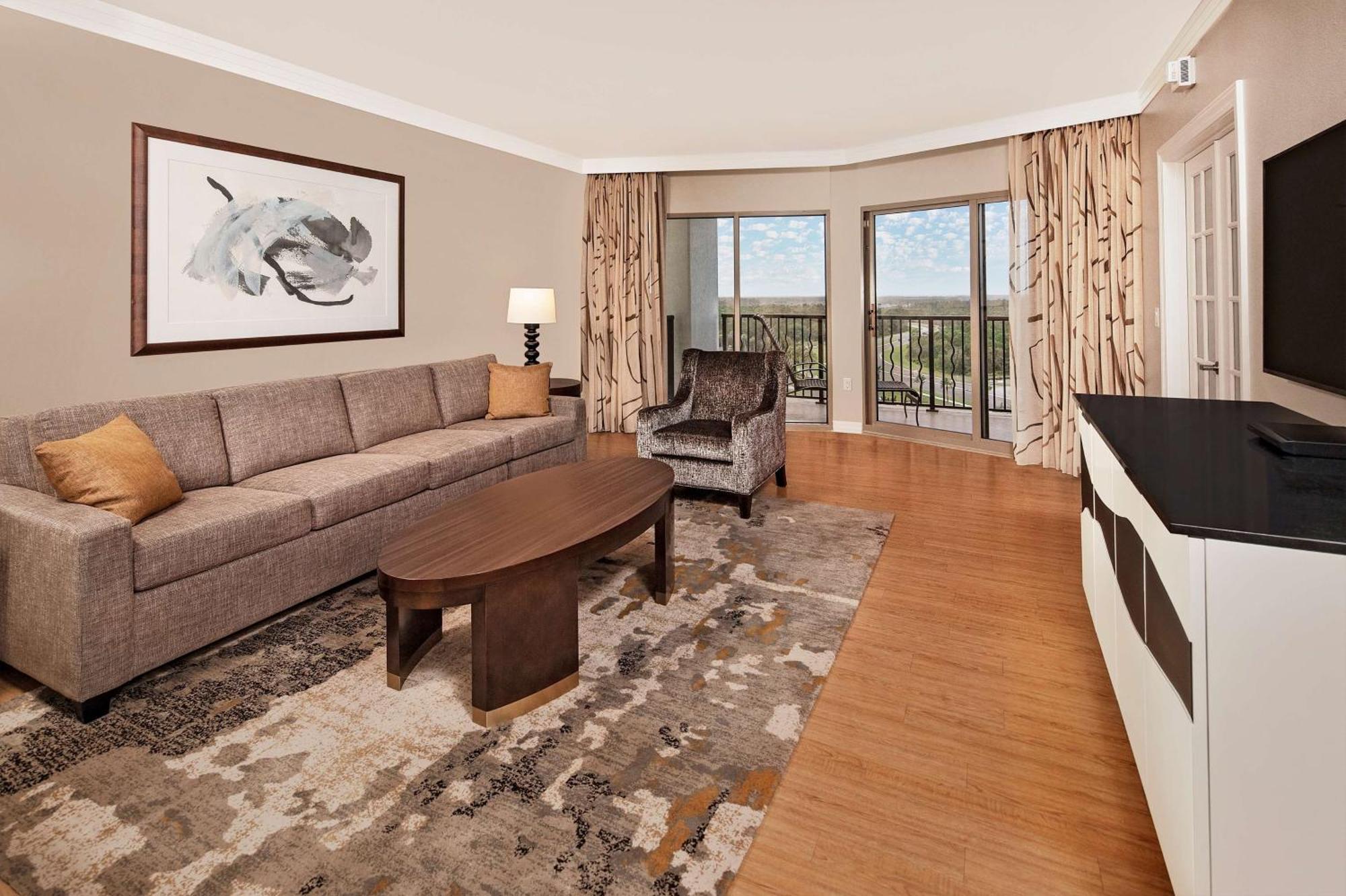 2 BEDROOM 1 KING 1 QUEEN SUITE SOFABED