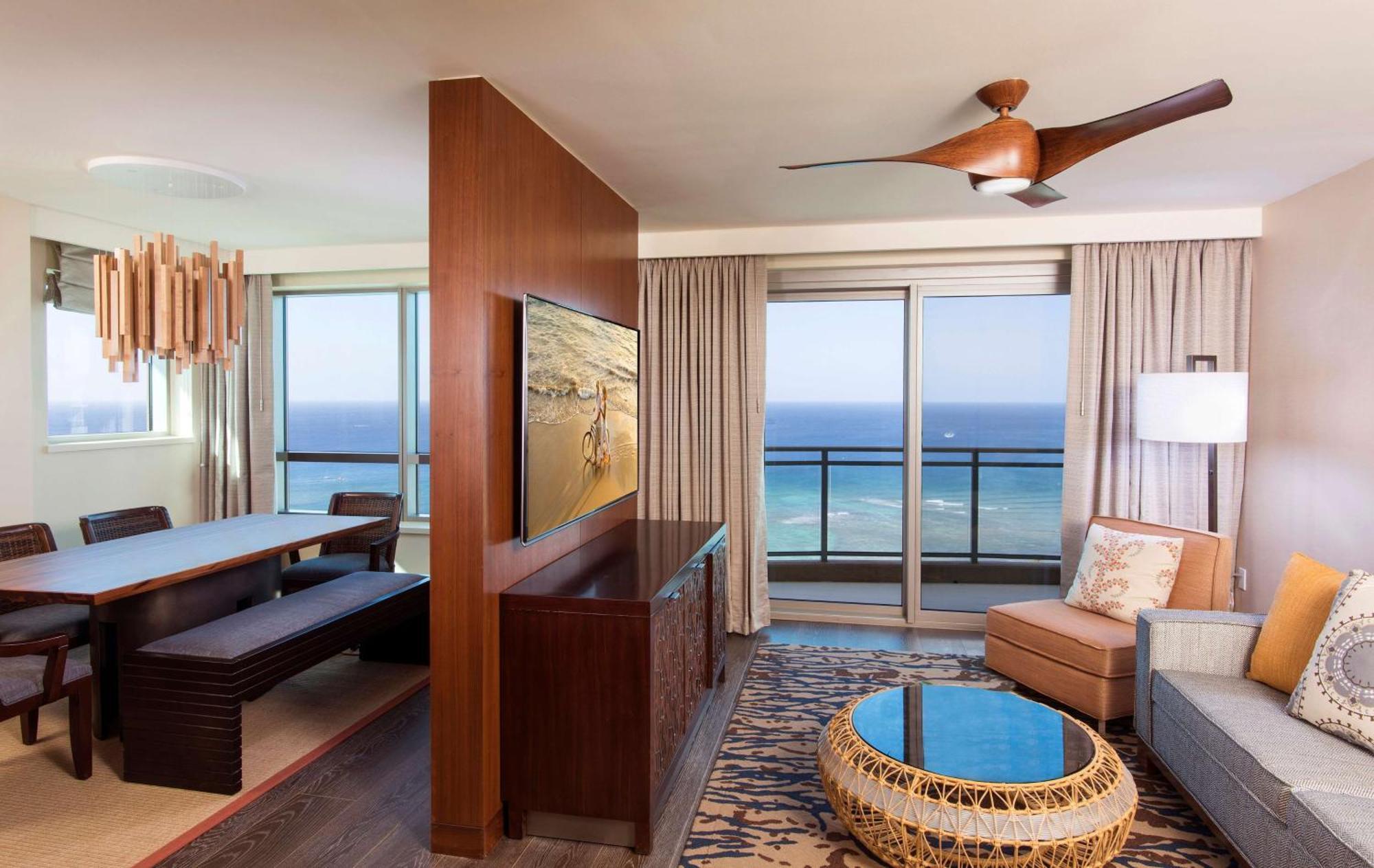 Three-Bedroom Penthouse Suite Ocean View