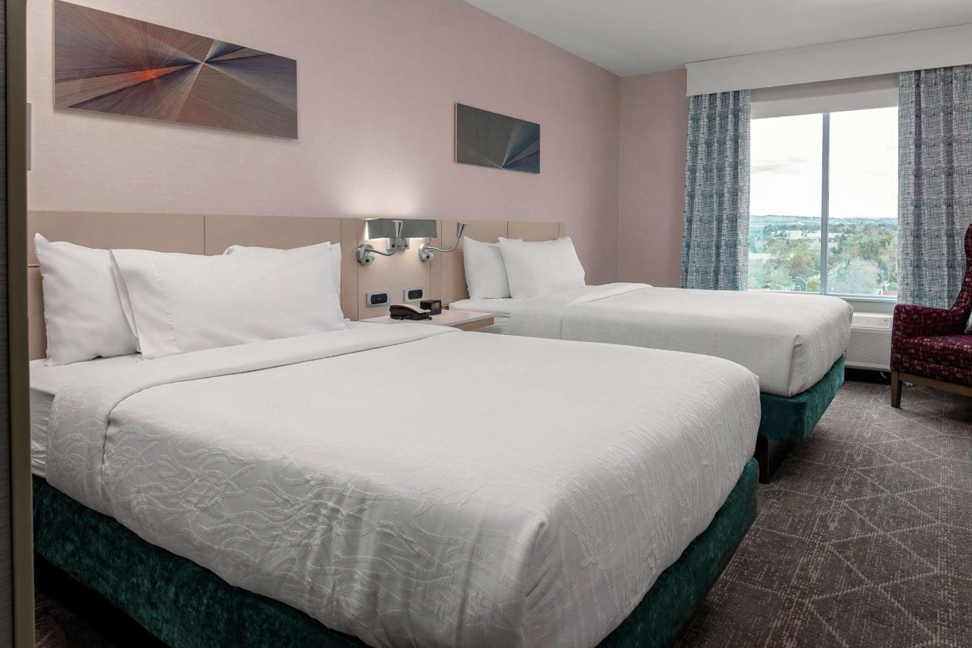 Queen Room Two Queen Beds