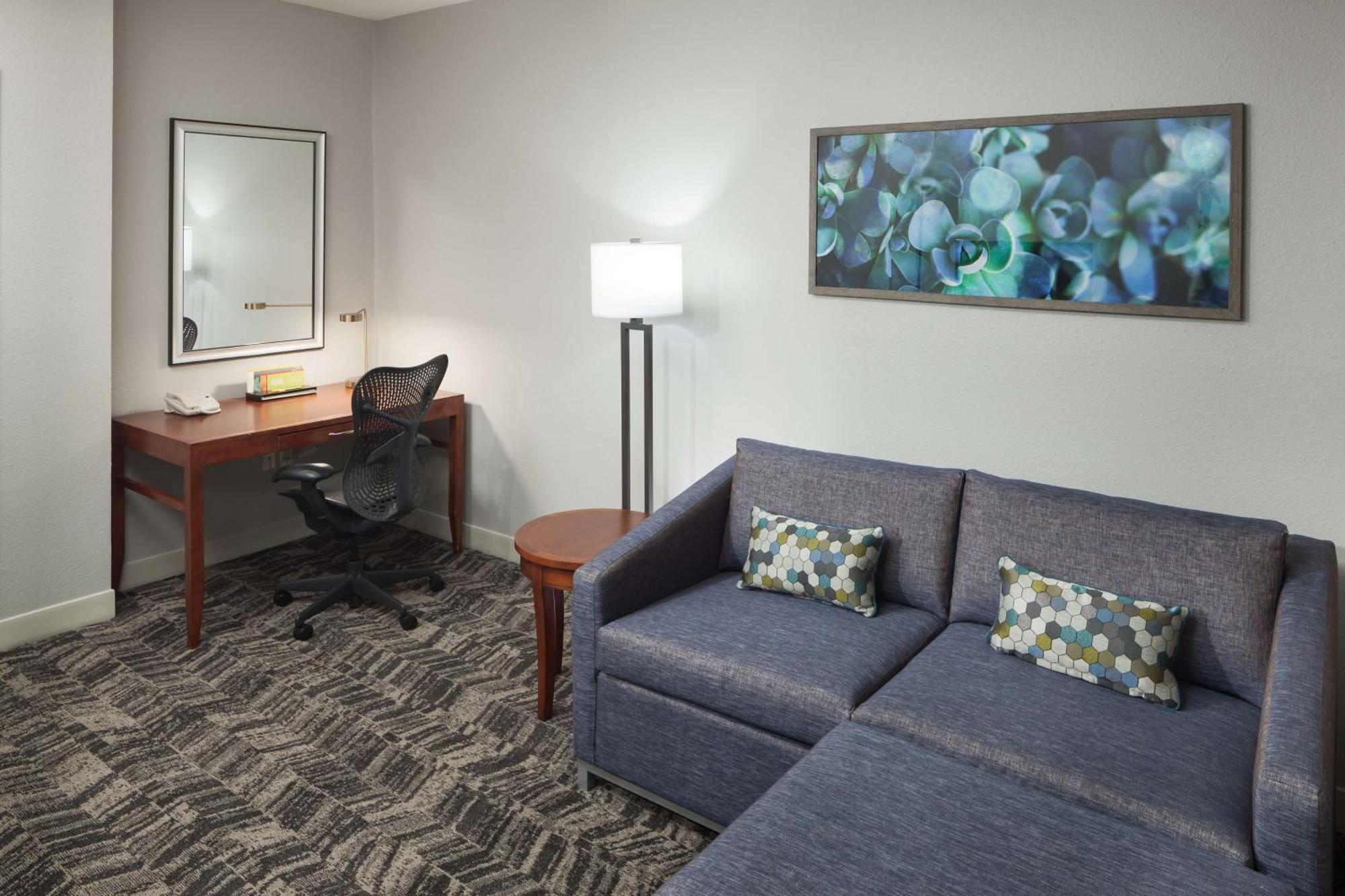 Junior King Suite Seating Area