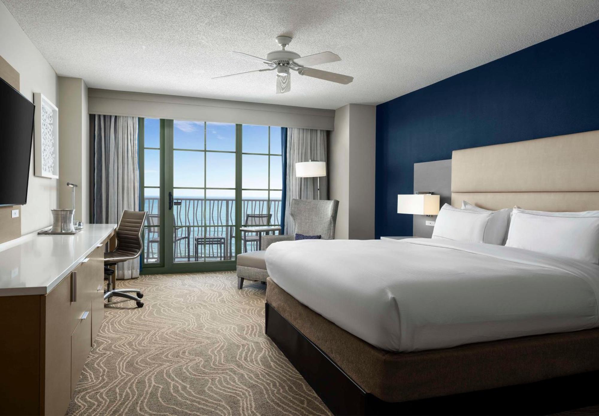 Superior King Room Balcony Partial Ocean View