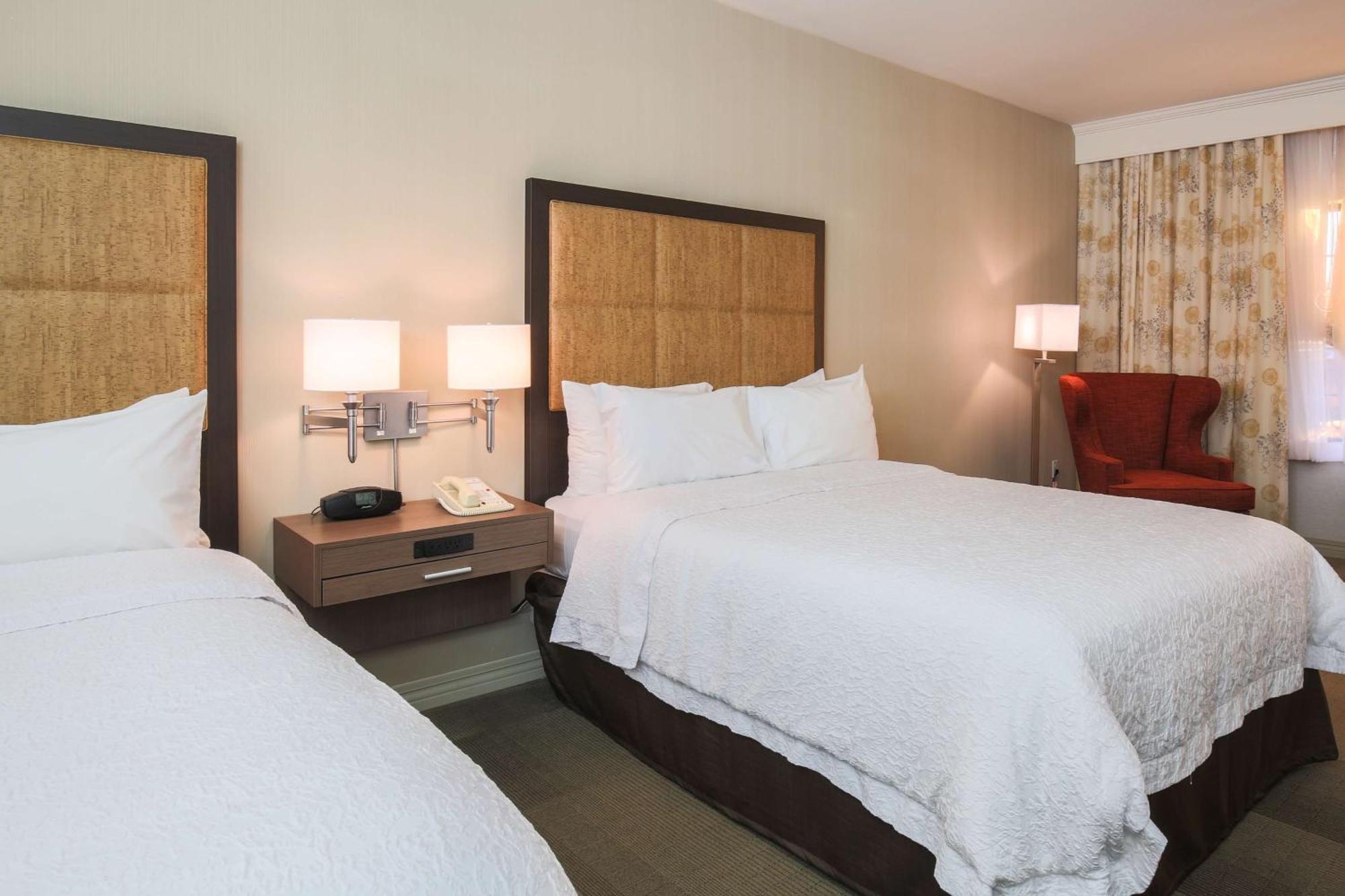 Queen Room Two Queen Beds Mobility Hearing Access or Non-Smoking