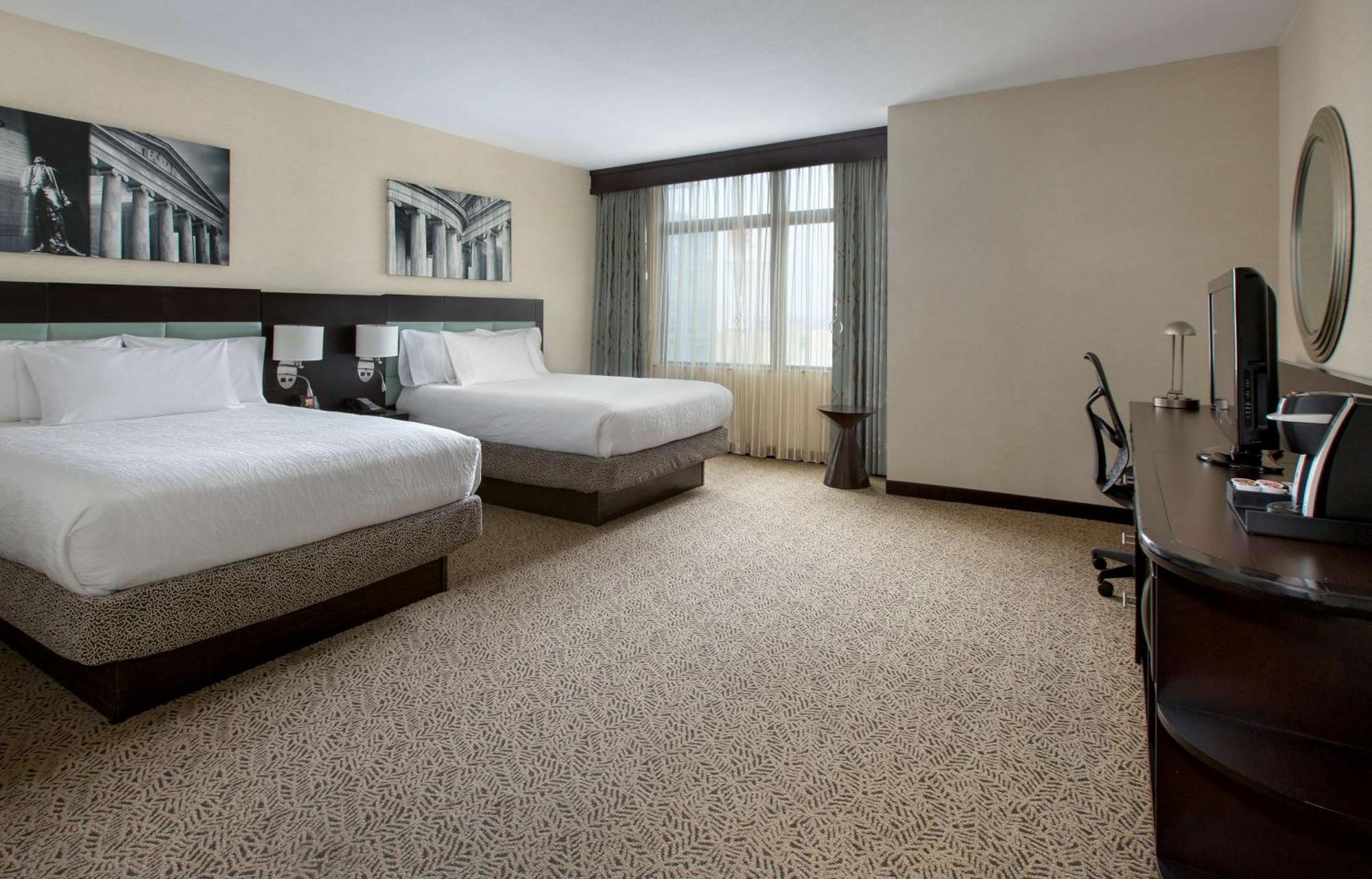 Queen Room Two Queen Beds Hearing Access