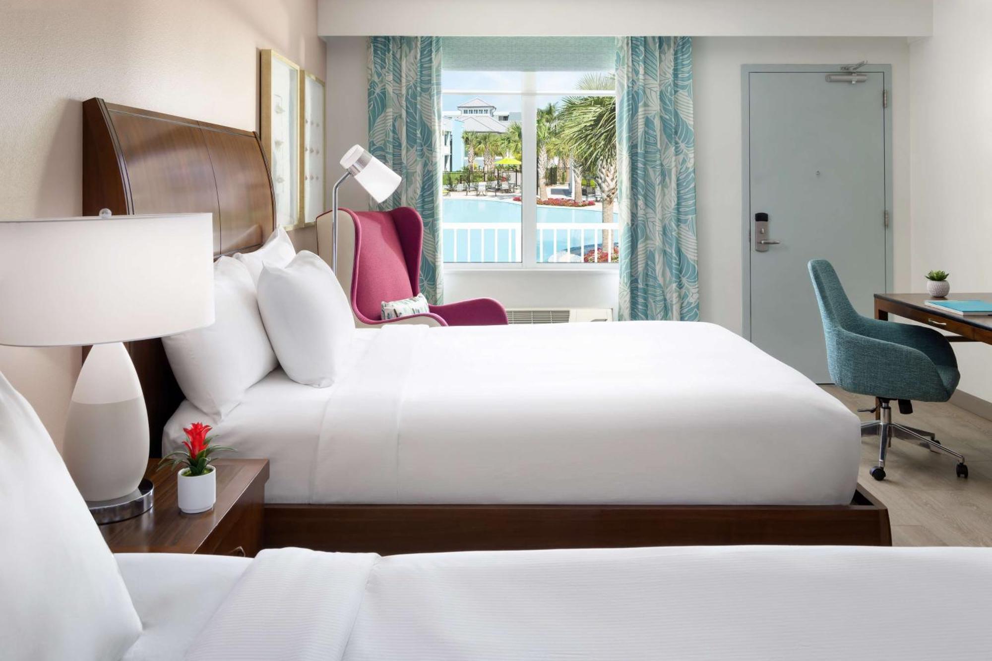 Queen Room Two Queen Beds Pool Side