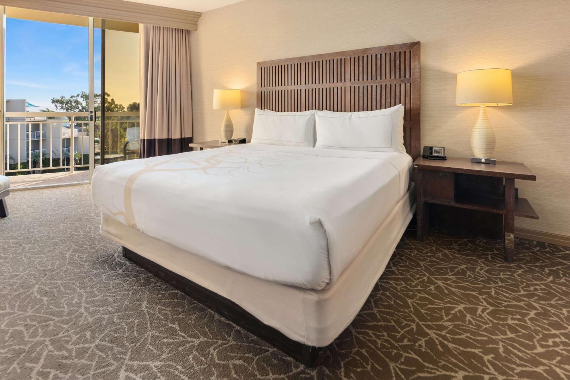 King Room Coastal Golf View